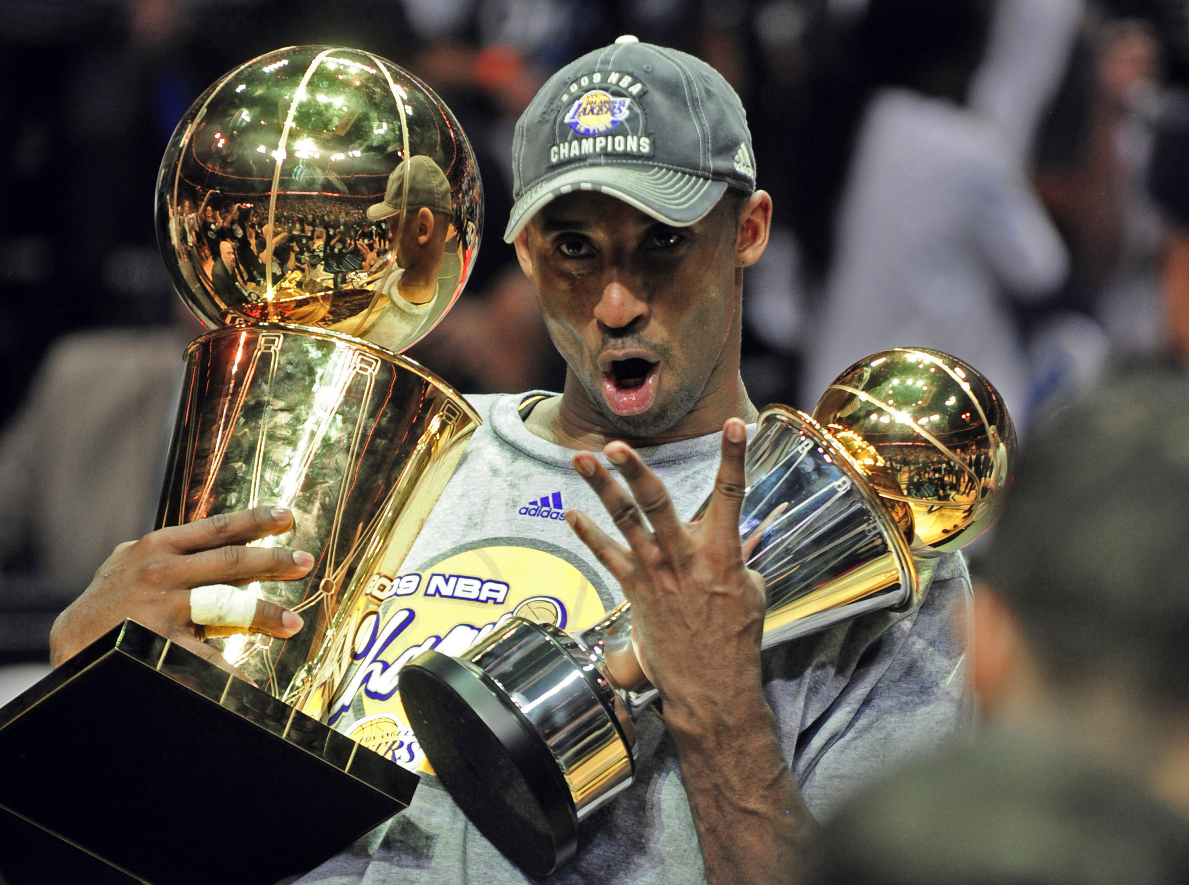 Robert Horry Explains Why Kobe Bryant's Statue Has To Be Like 'Two