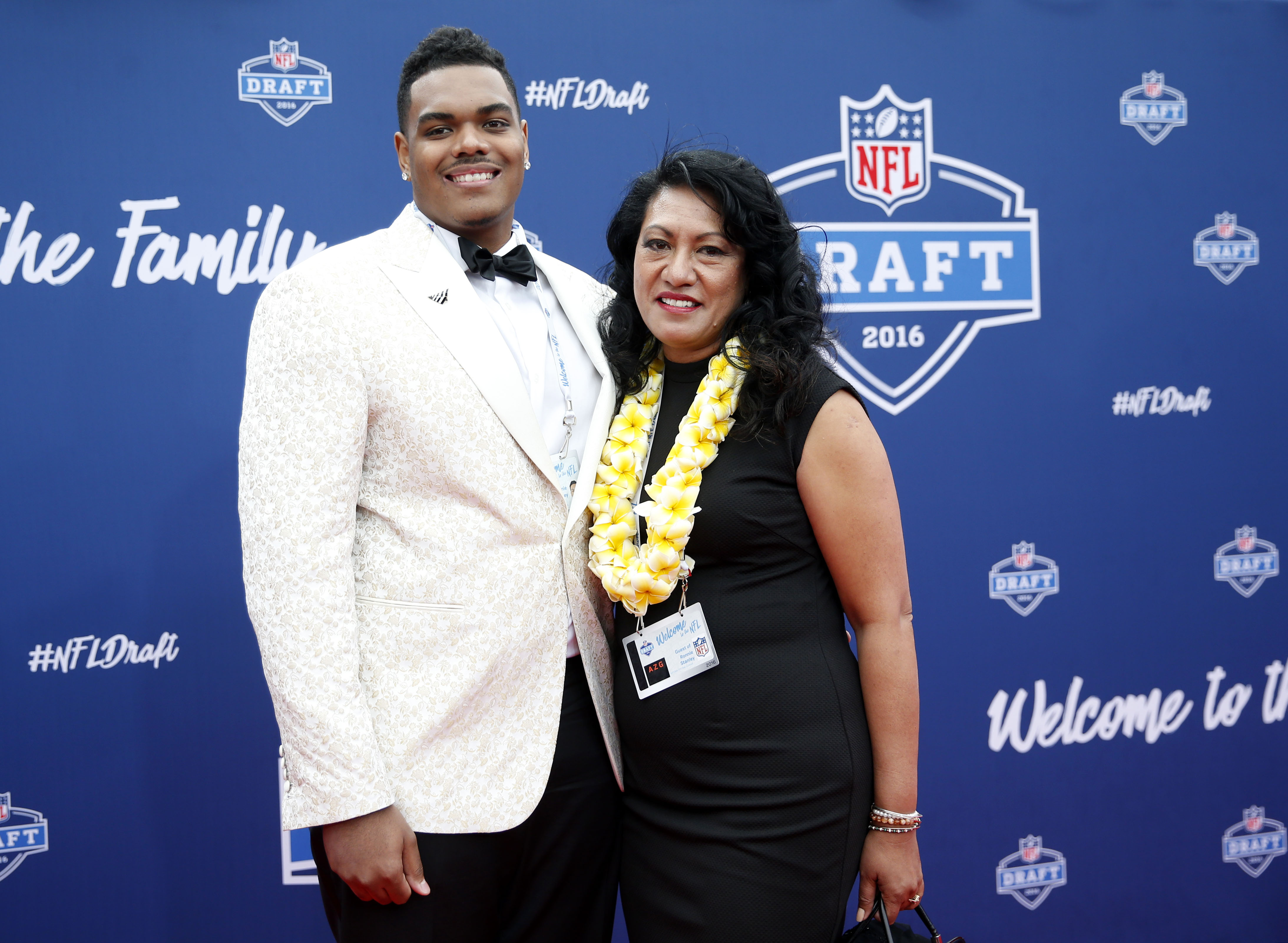 The 9 best dressed players from the first day of the NFL draft