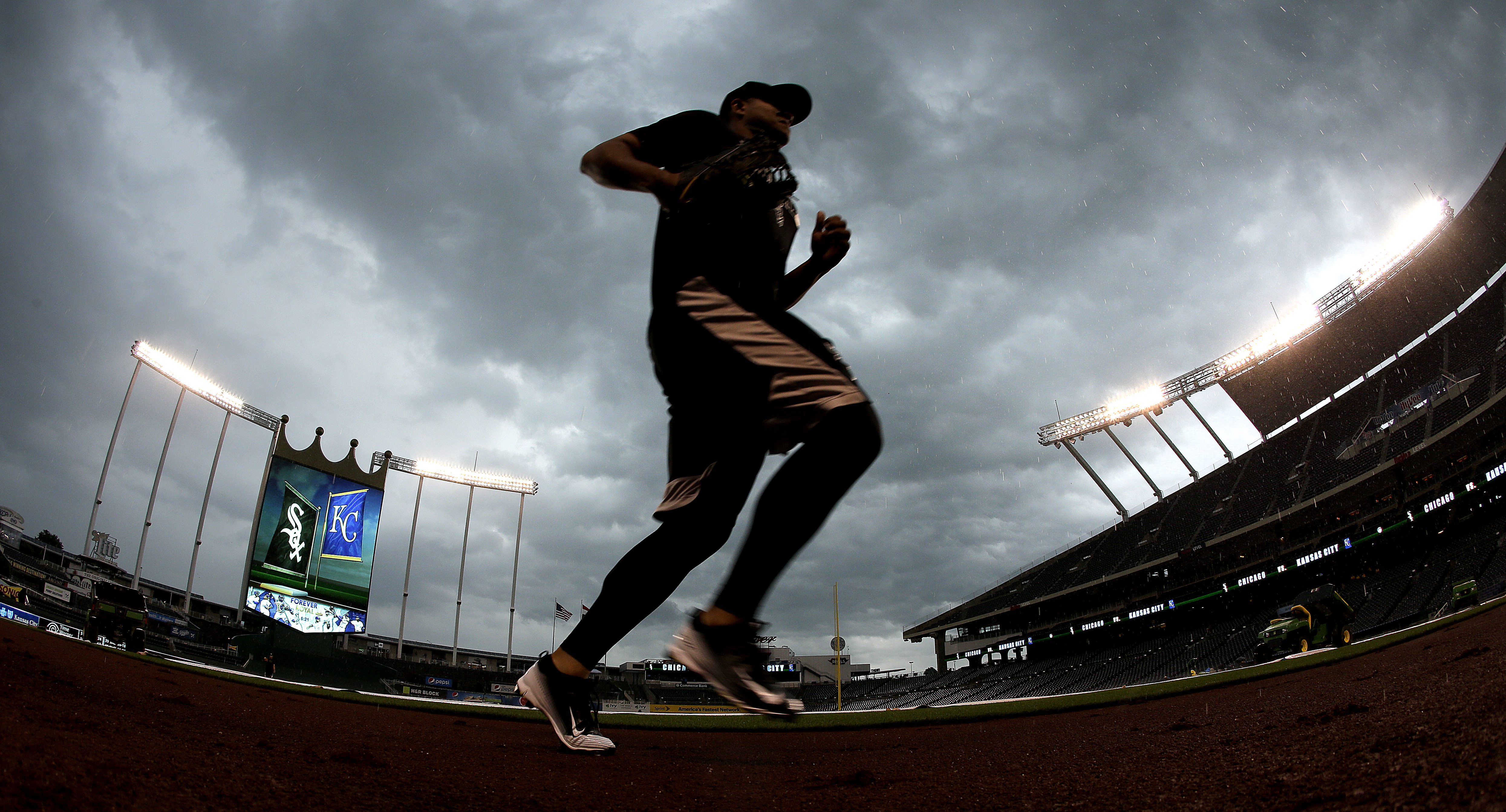 Tigers-Royals postponed because of inclement weather – The Oakland