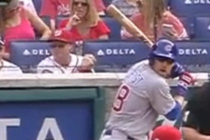 Nationals fan sneakily trolls Cubs player by mocking his stance right ...