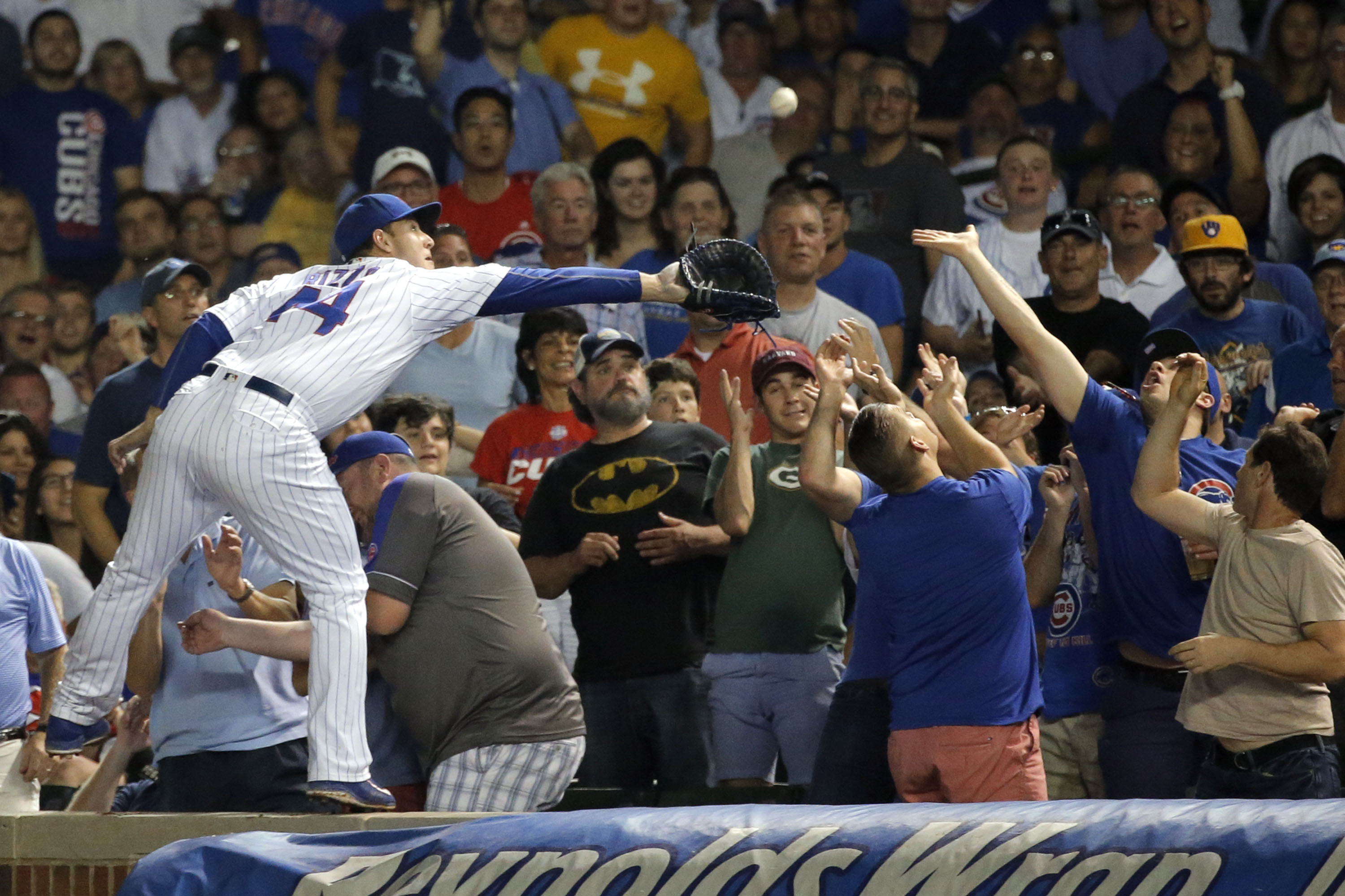 Video: Anthony Rizzo makes absurd grab on foul popup - NBC Sports