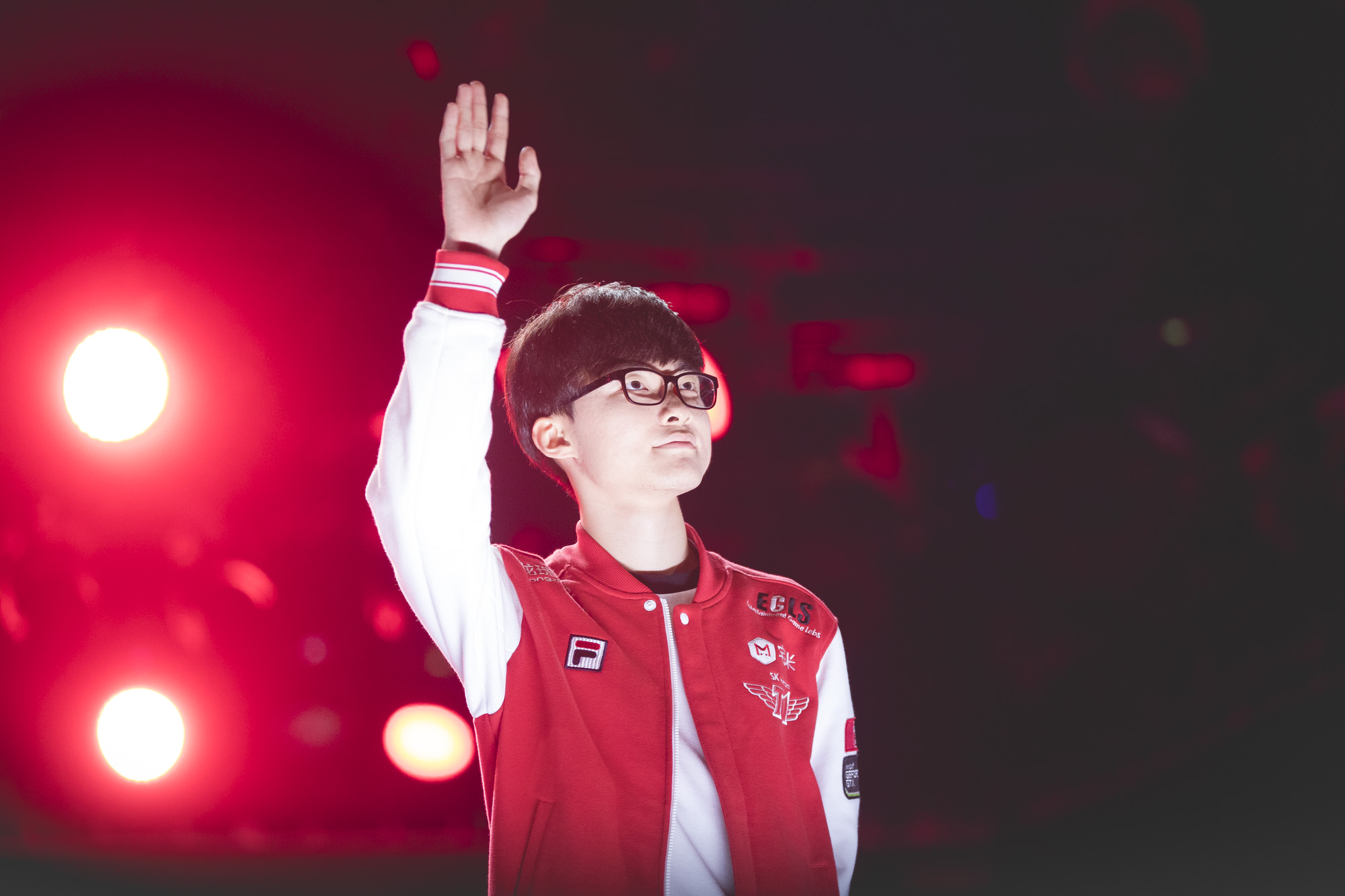 League of Legends T1 Re-signs Faker, Becomes Co-Owner - Niche Gamer