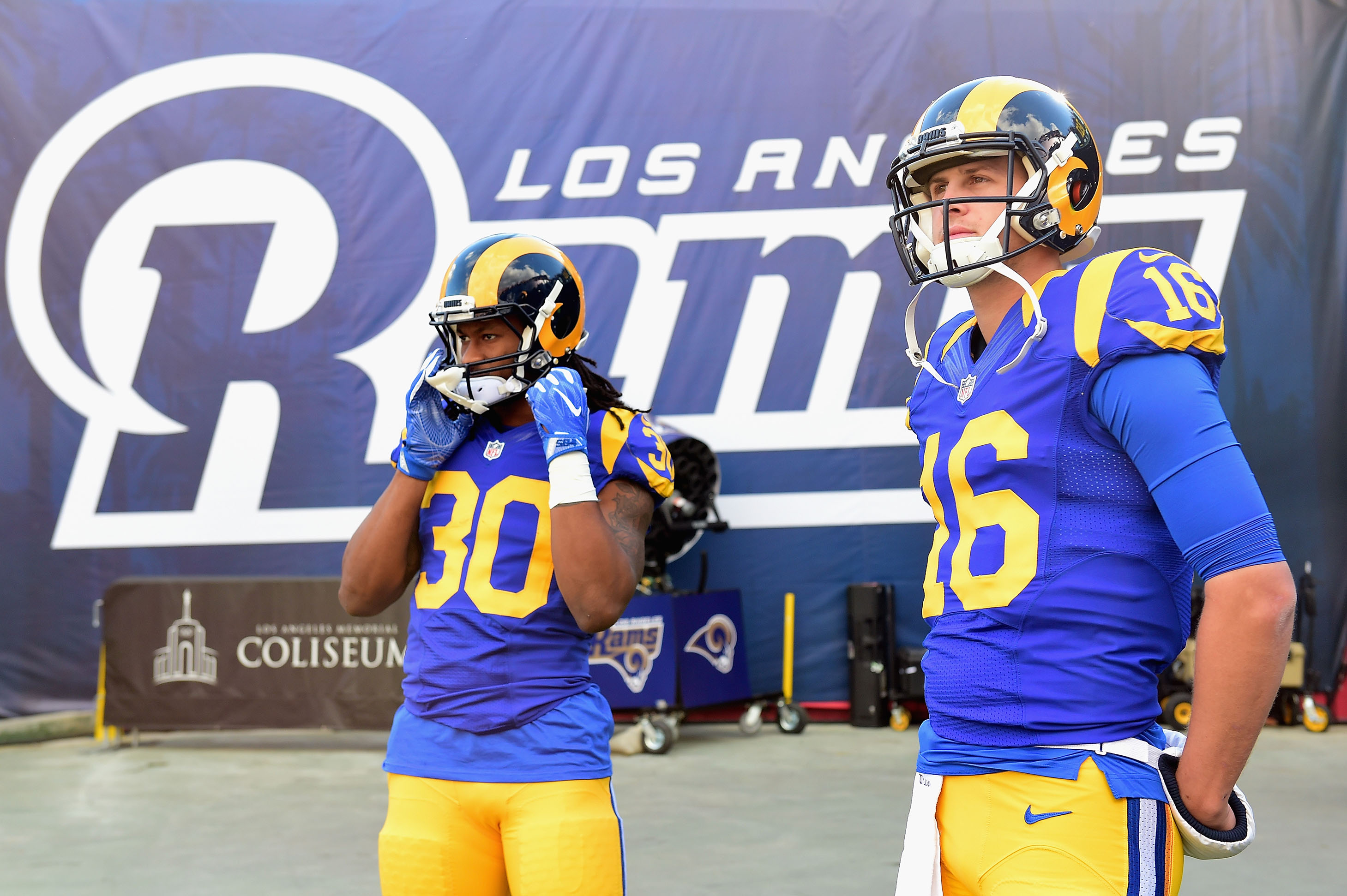 How bad are the Los Angeles Rams' new uniforms? - Quora