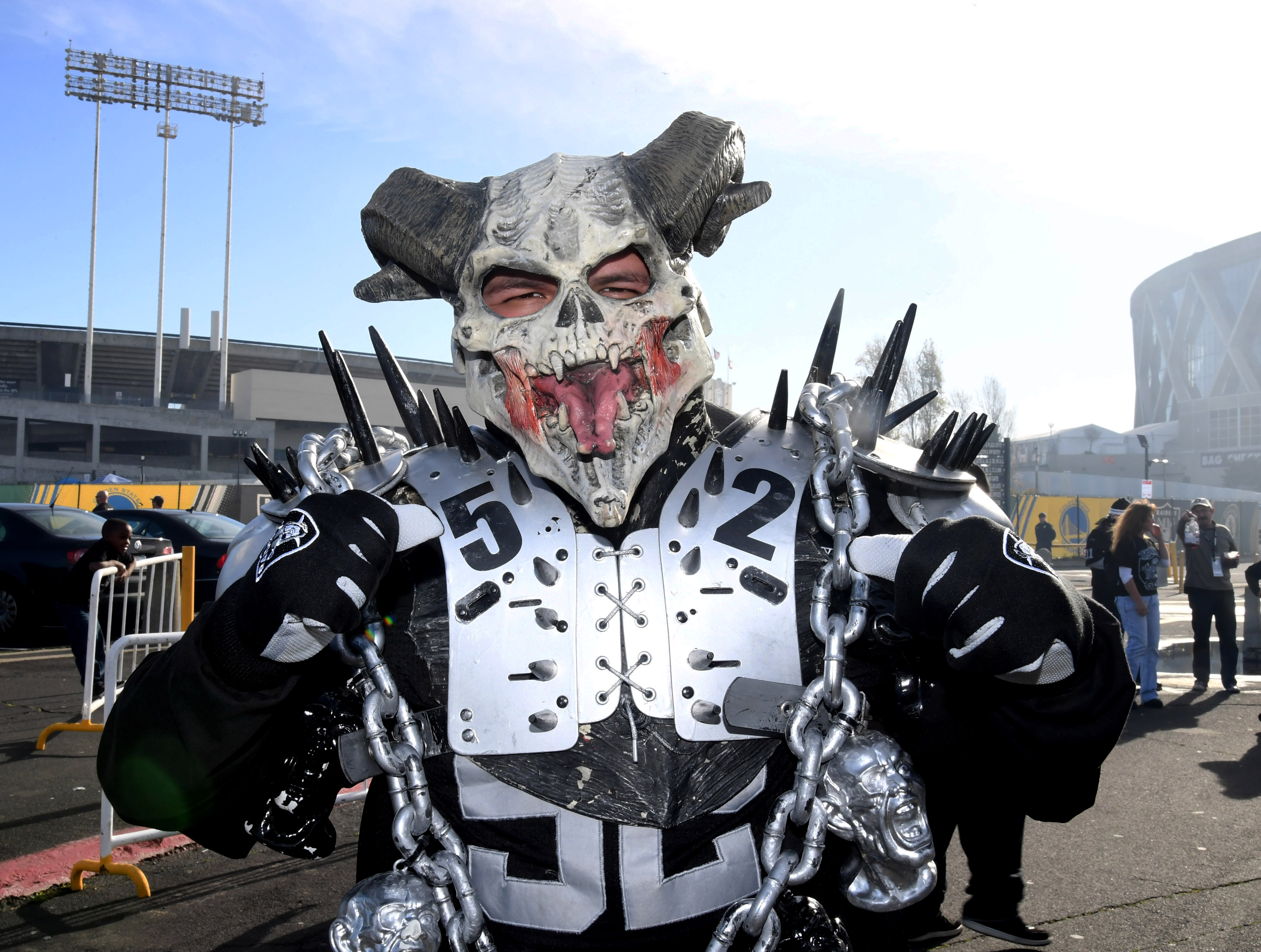 27 pictures of die-hard fans the Raiders are trying to leave