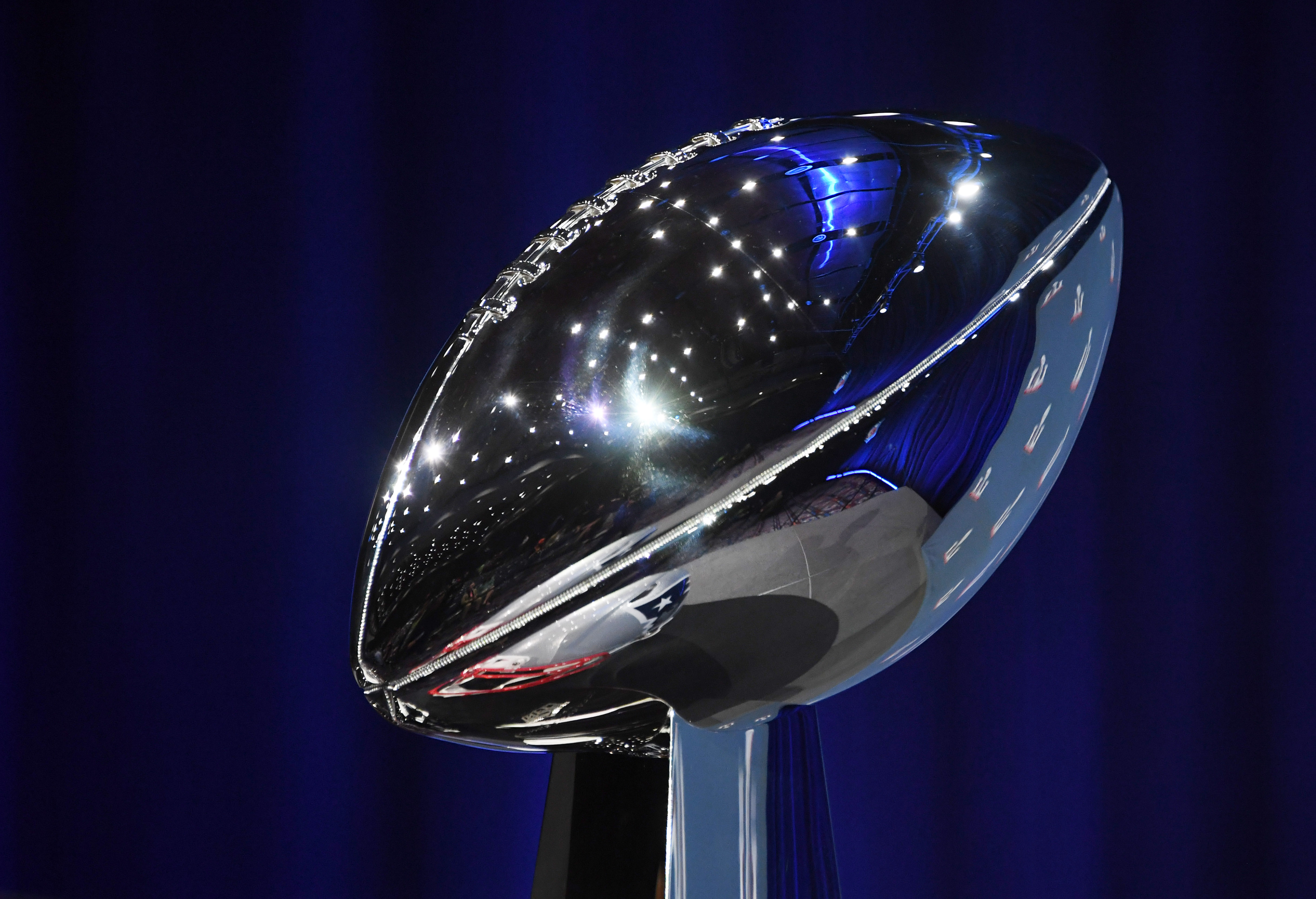 Fact or Fiction: Lombardi Trophy vs. Stanley Cup