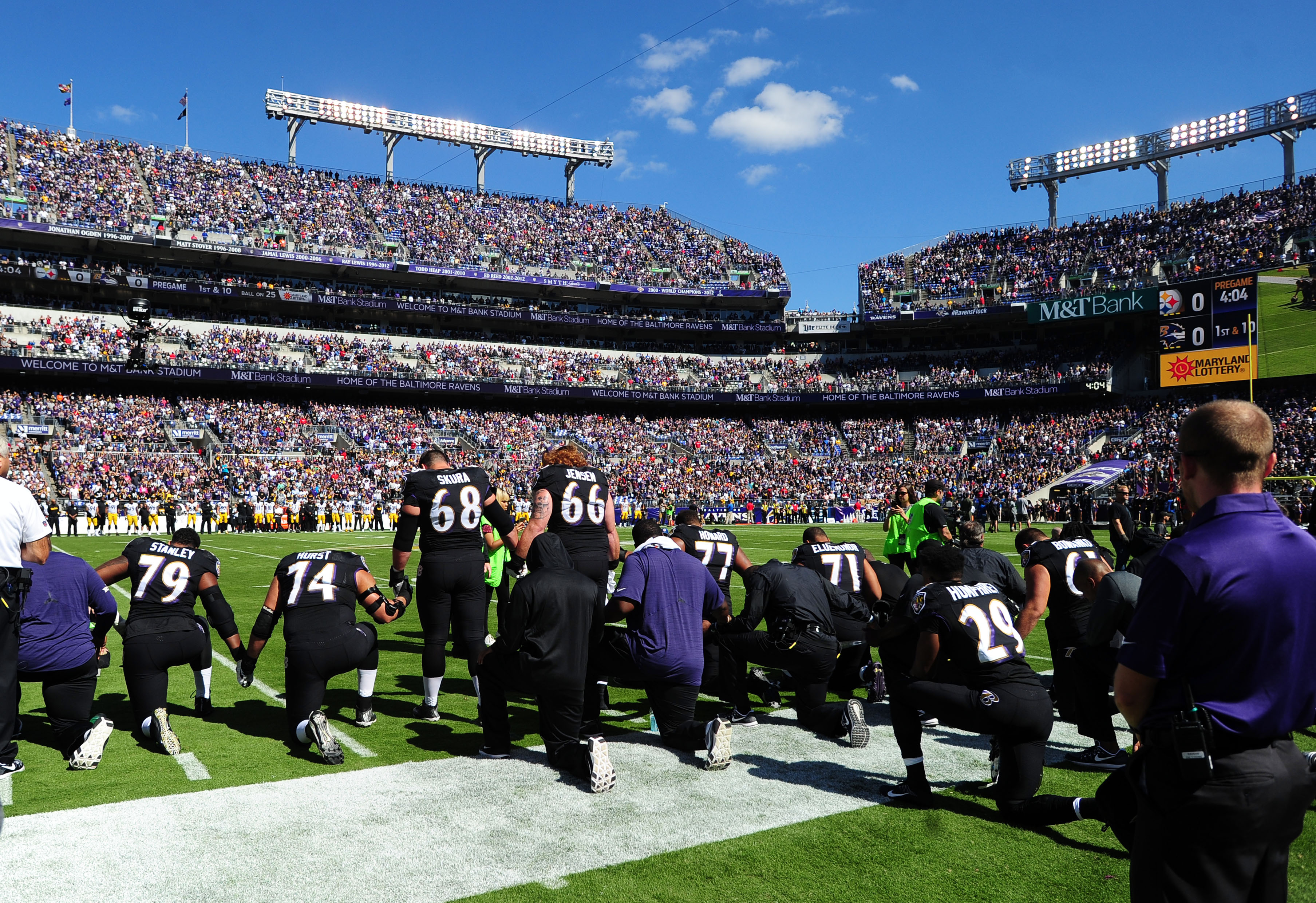 Ravens fans boo their team for kneeling prior to national anthem 