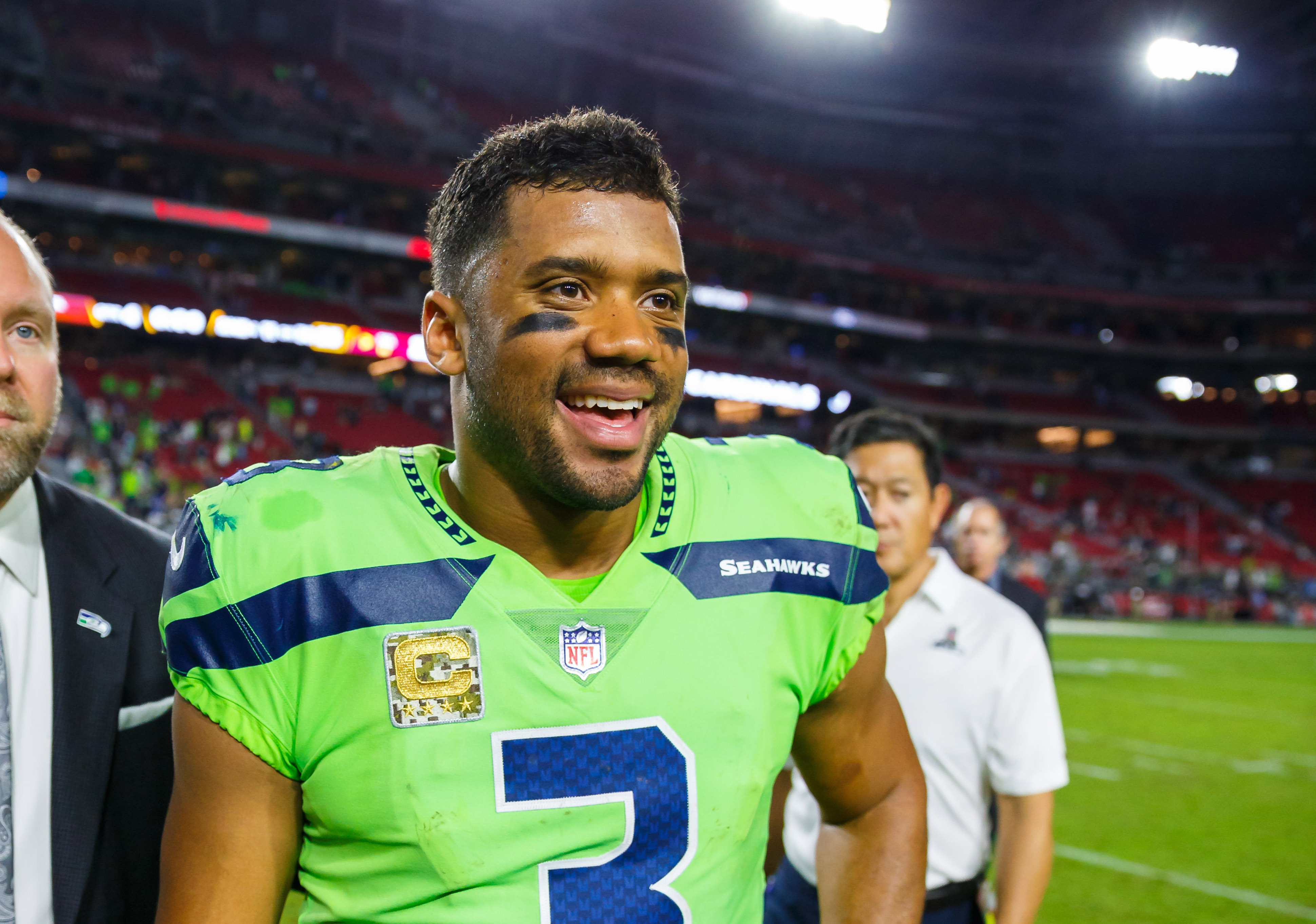 Russell Wilson, Seahawks agree to 4-year, $87.5 million contract extension  