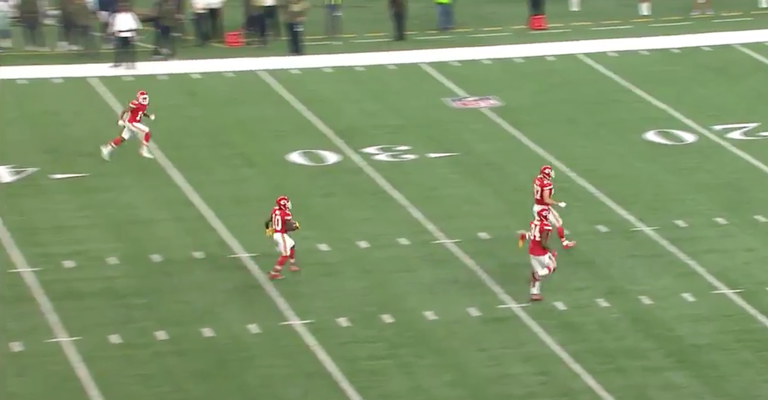 Tyreek Hill Torched The Cowboys’ Prevent Defense On An Unbelievable TD