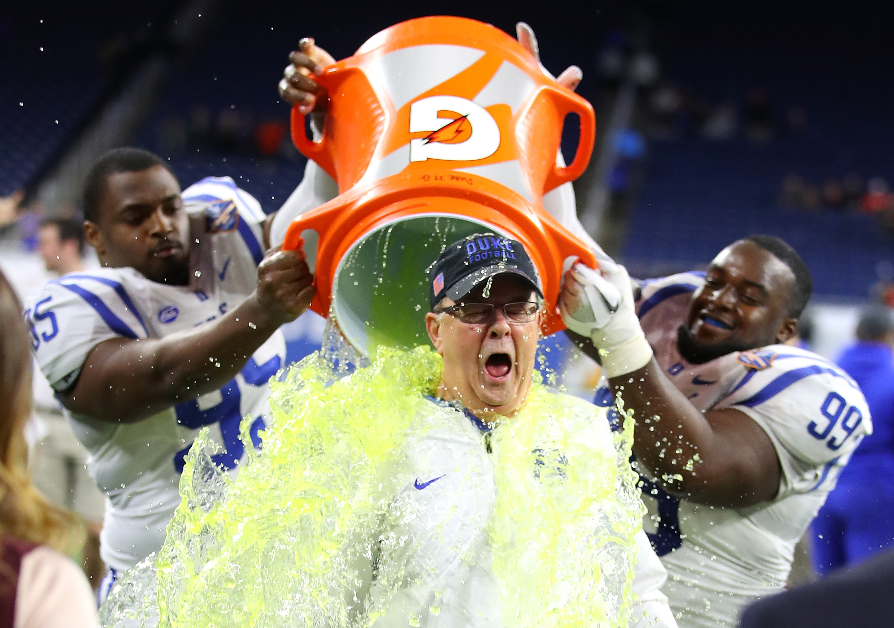 Super Bowl Gatorade Showers Pictures Gallery - Getty Images