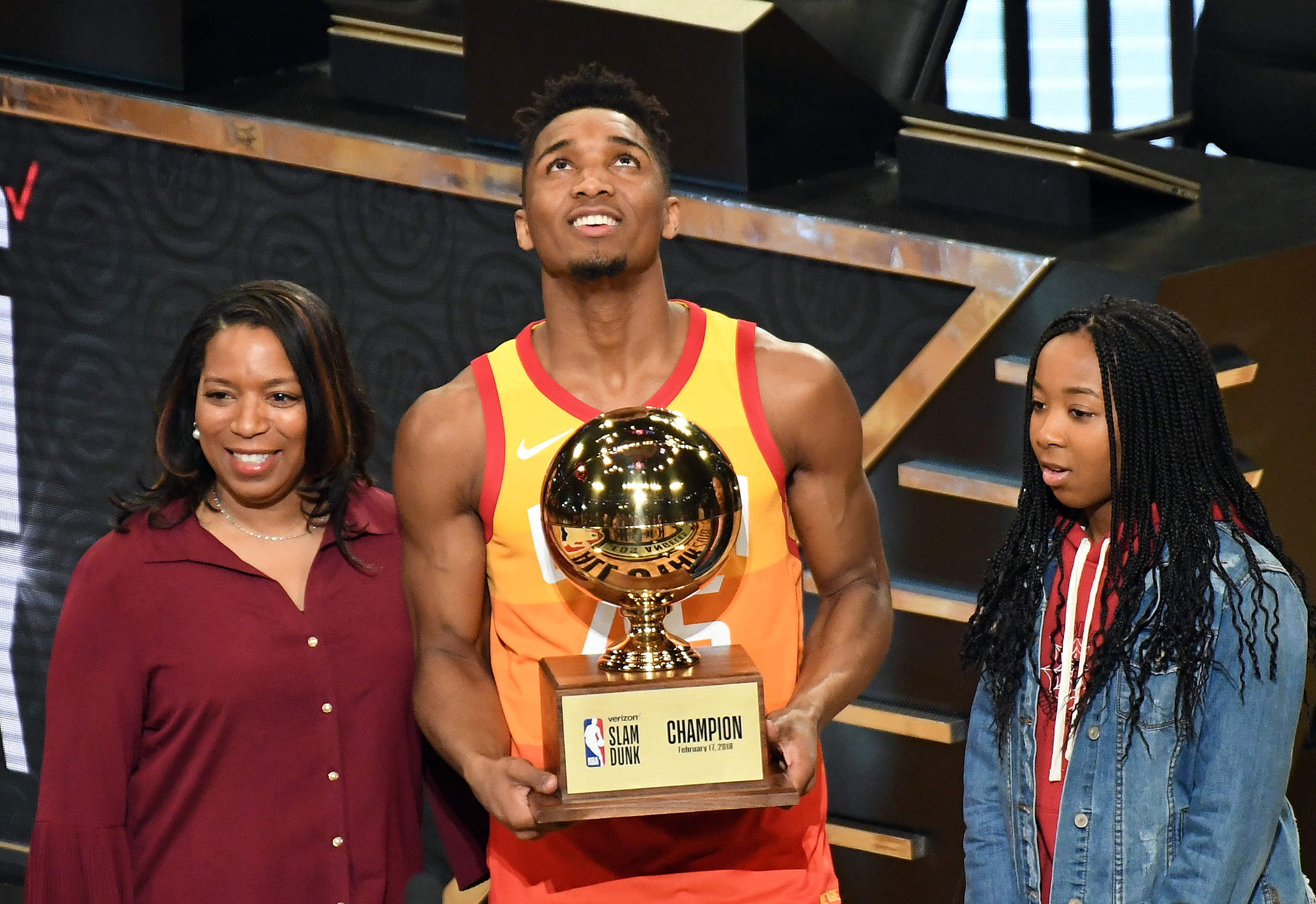 8 amazing photos from the 2018 Slam Dunk Contest