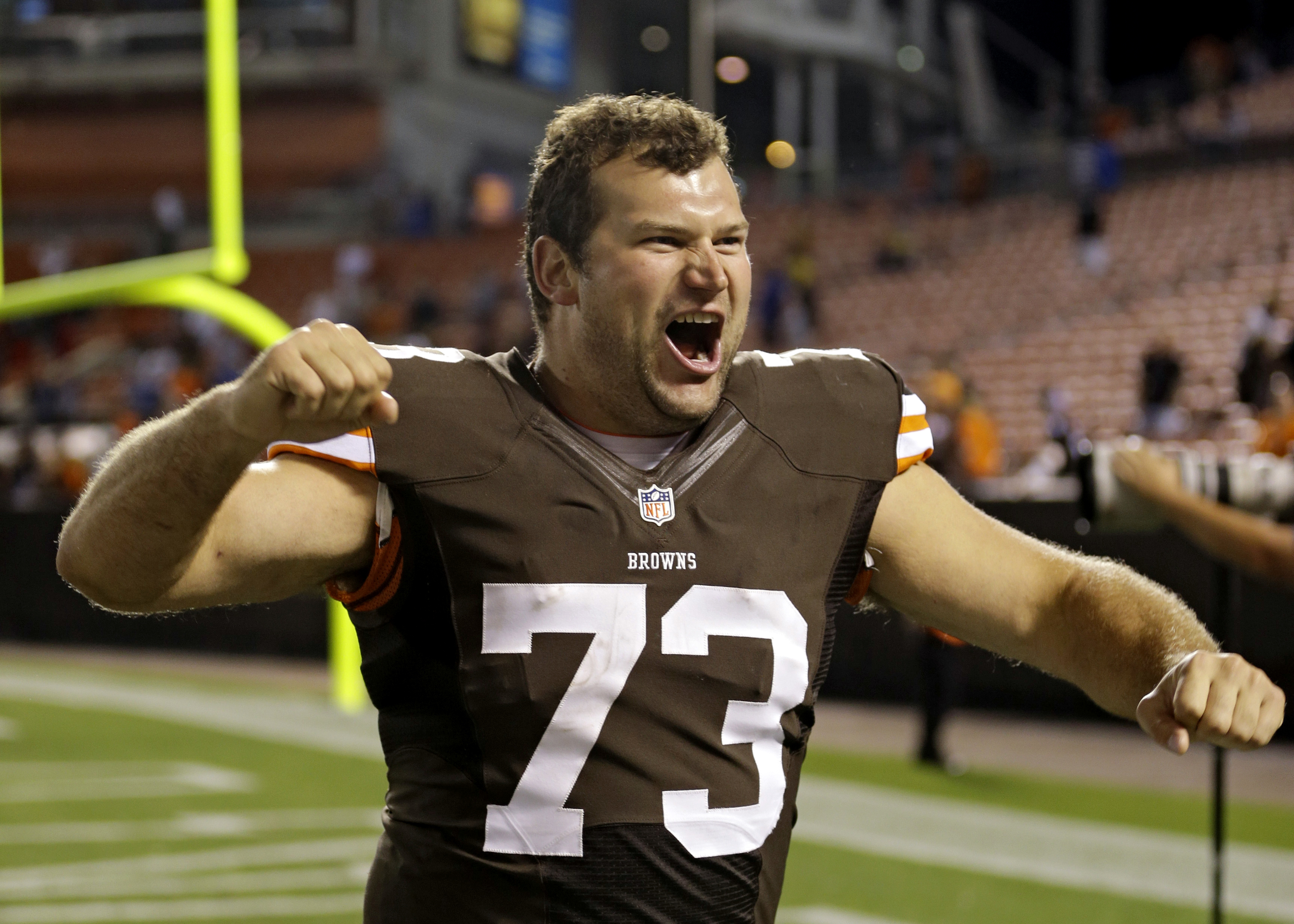 Browns' Joe Thomas announces retirement after 11 seasons in the NFL