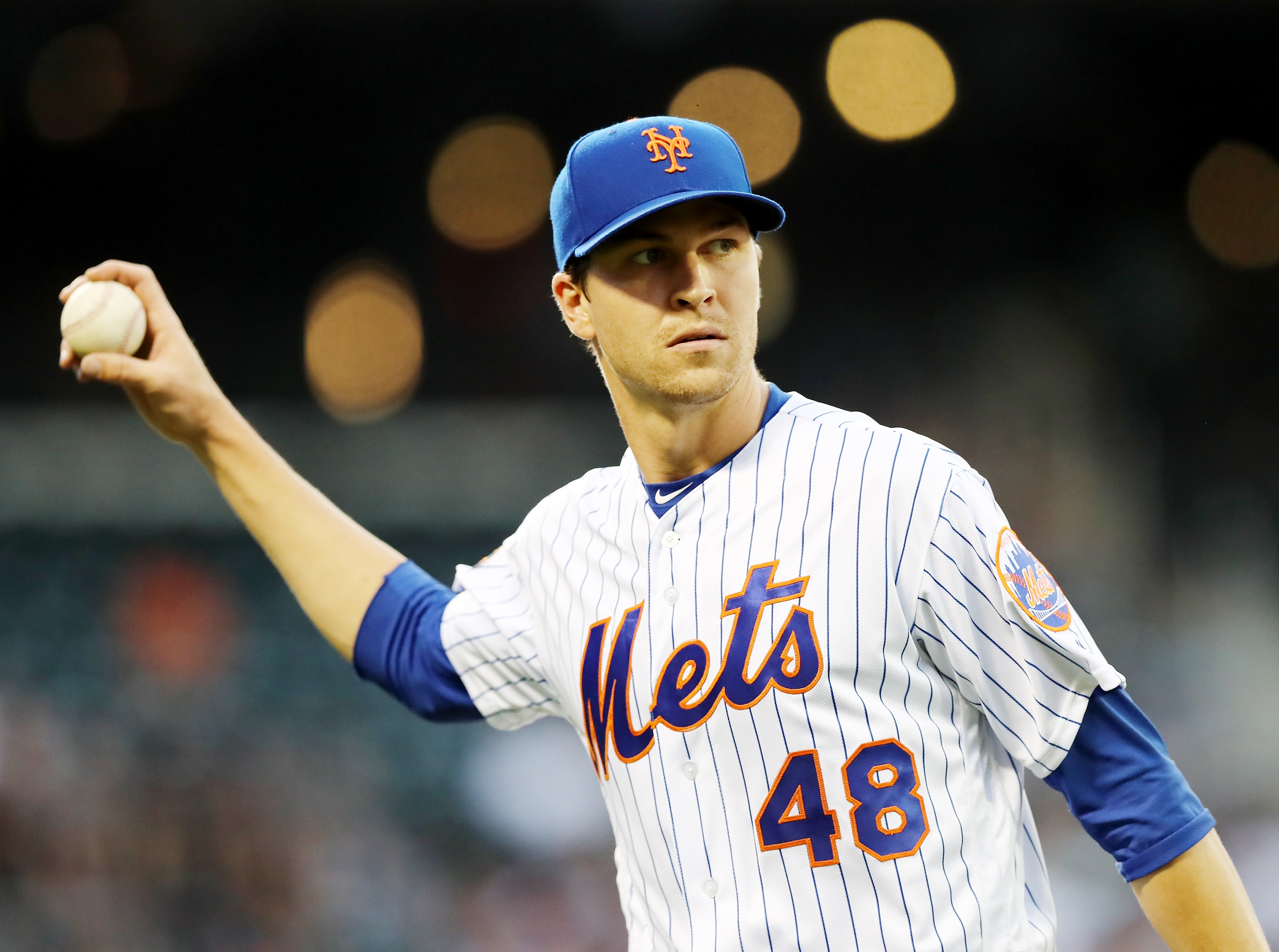 Jacob deGrom breaks 108-year-old MLB record in Mets win