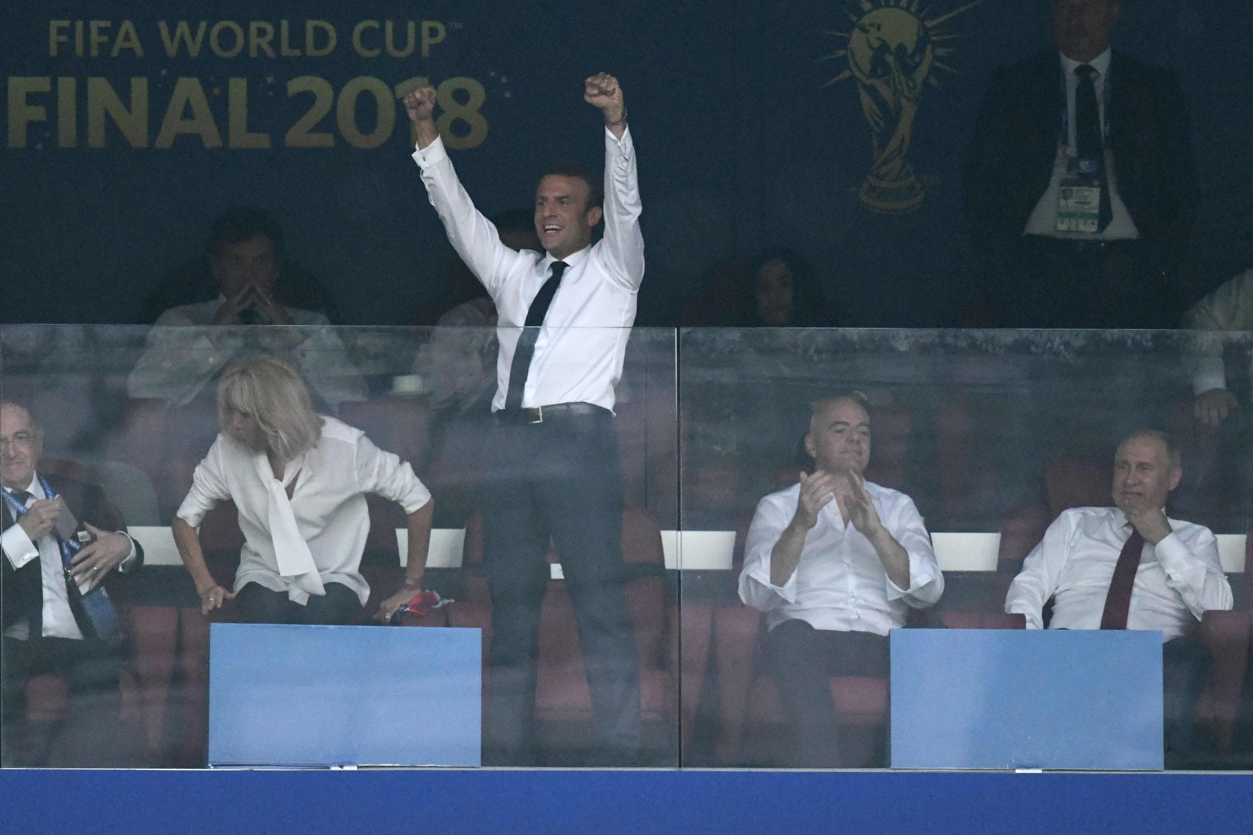 This photo of a celebrating Macron captures the excitement of France's World  Cup win.
