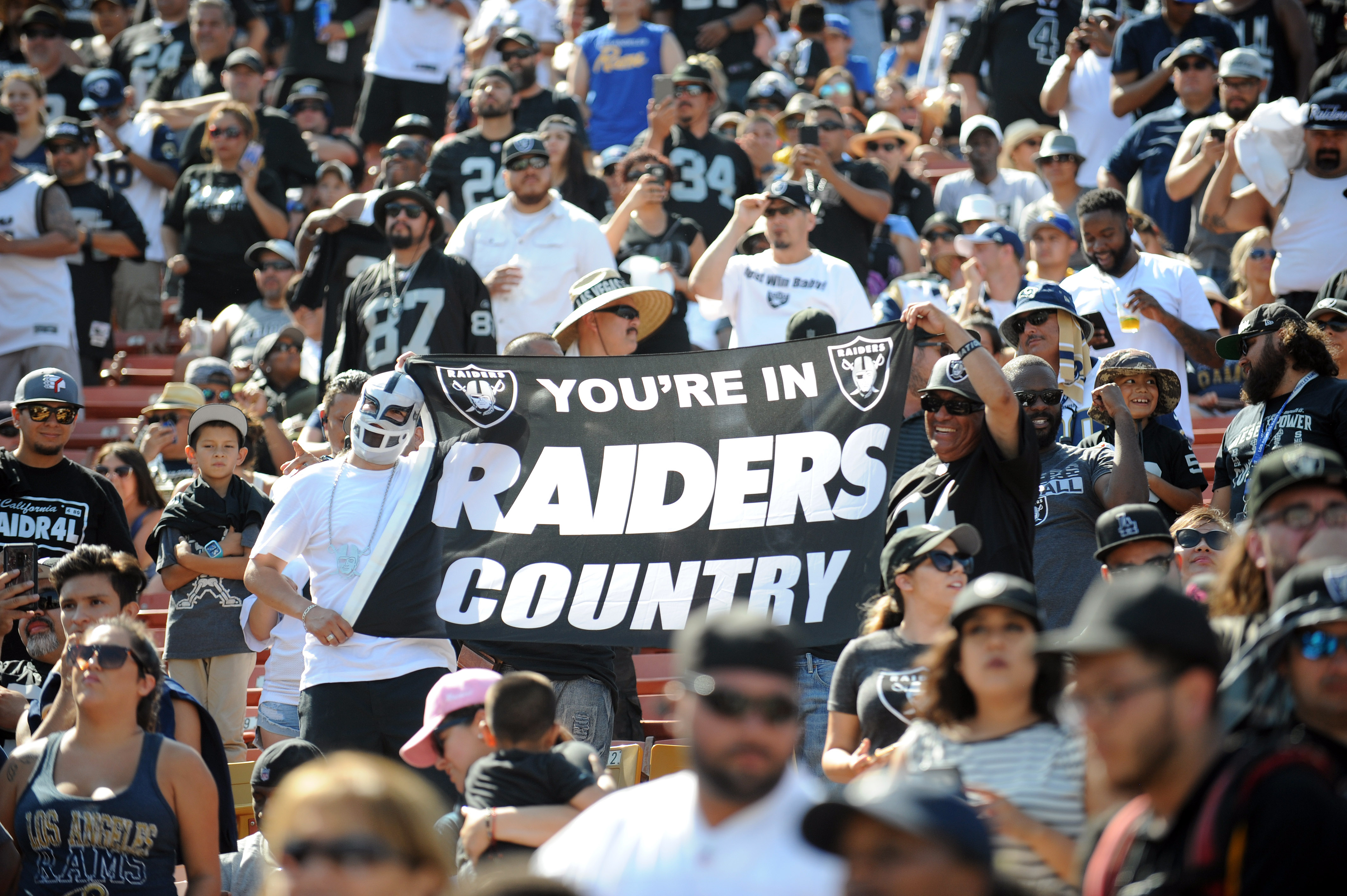 Why the Raiders Should Leave Oakland (And Others Should Do The