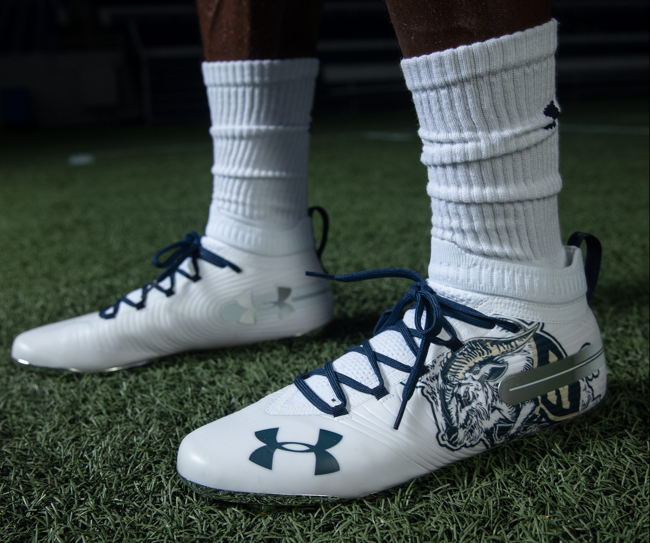 Navy Midshipmen Unveil “Fly Navy” Alternate Uniforms For Army Game