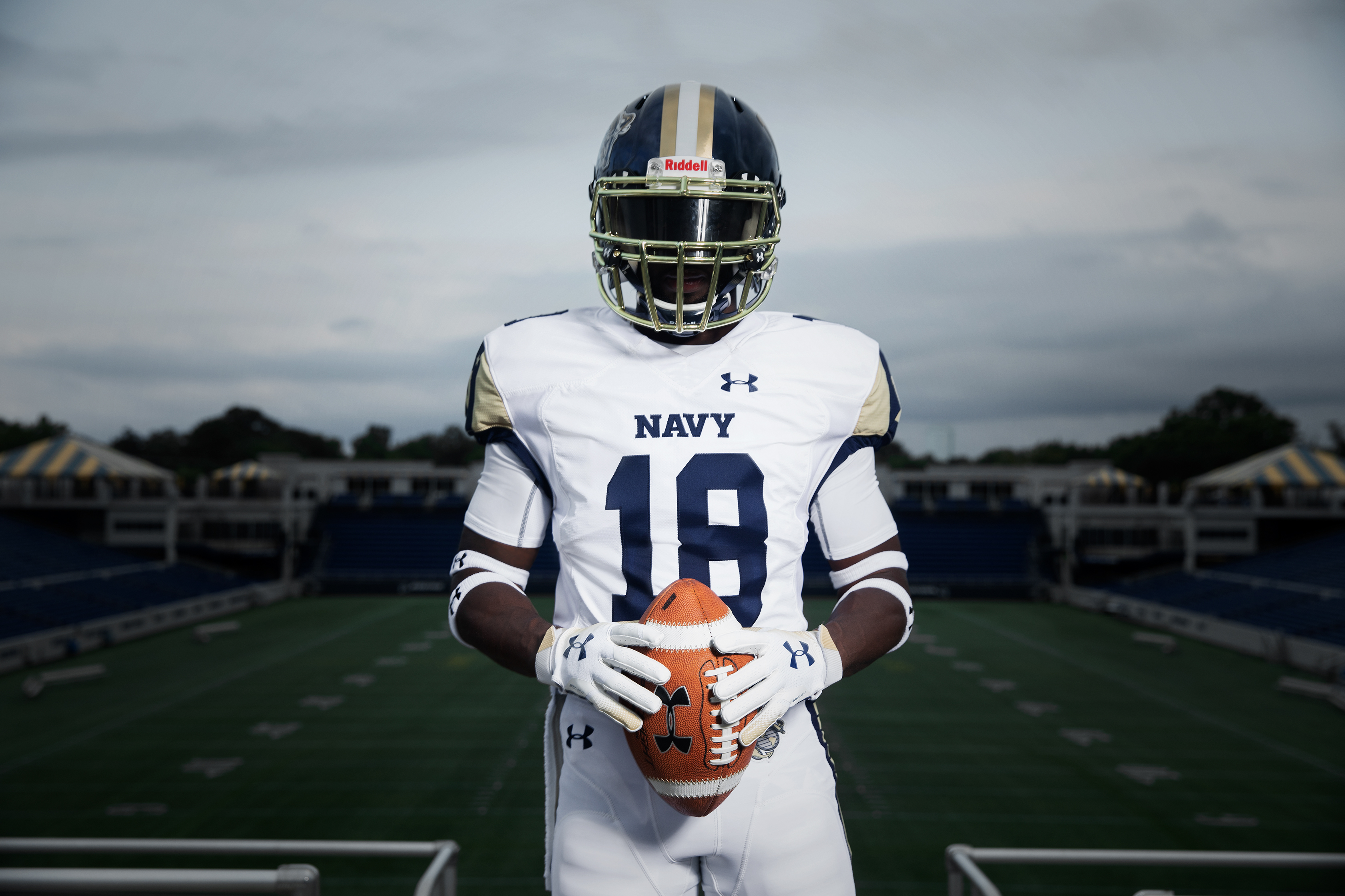 Navy football unveils aviation-themed specialty uniforms for showdown with  archrival Army – The Virginian-Pilot