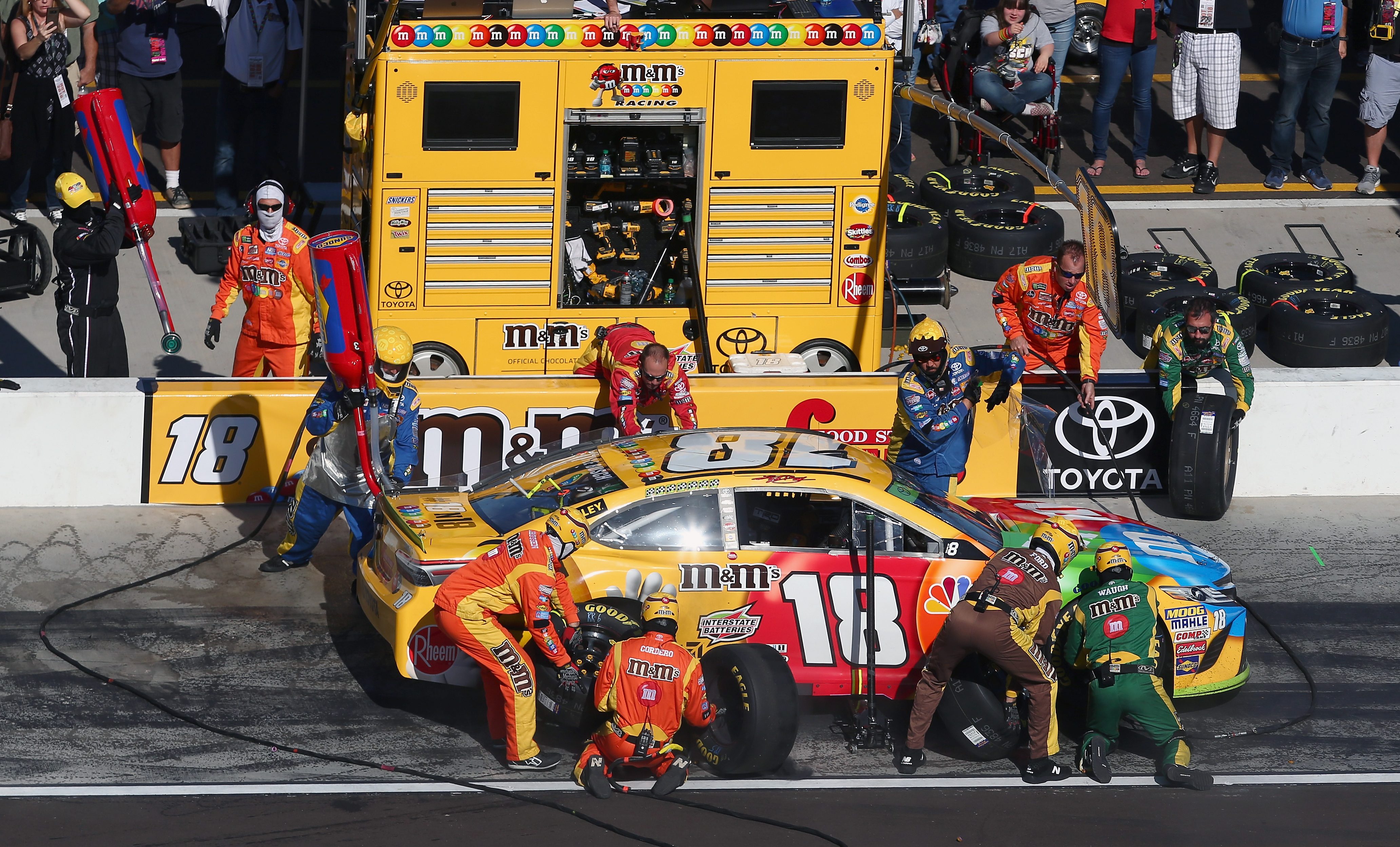 The grueling life of a NASCAR pit crew member