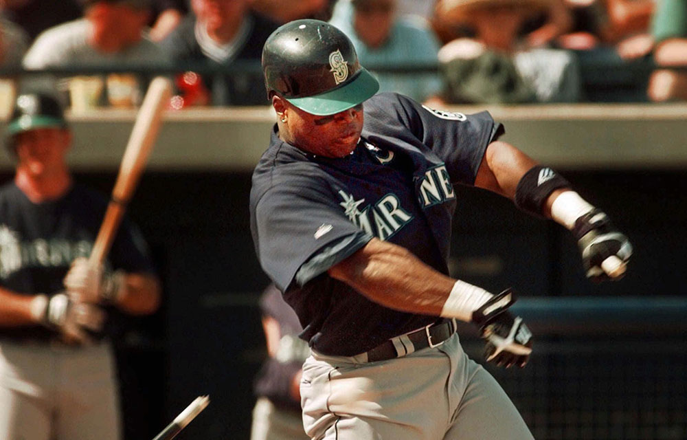 18 Of The Most Bizarre Injuries In MLB History