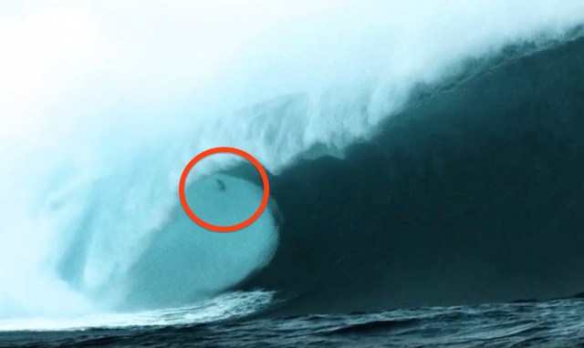 Dramatic wipeouts in spotlight as big-wave surfing honors athletes