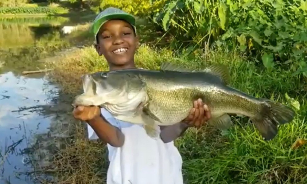 Priceless fishing moment captured on video