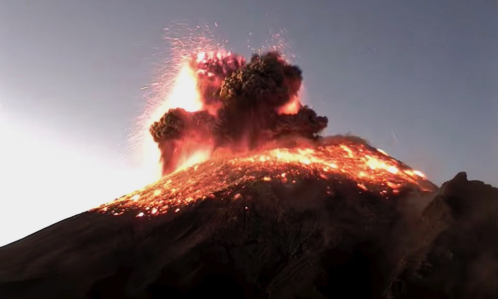 Spectacular video of Mexico’s volcanic eruption