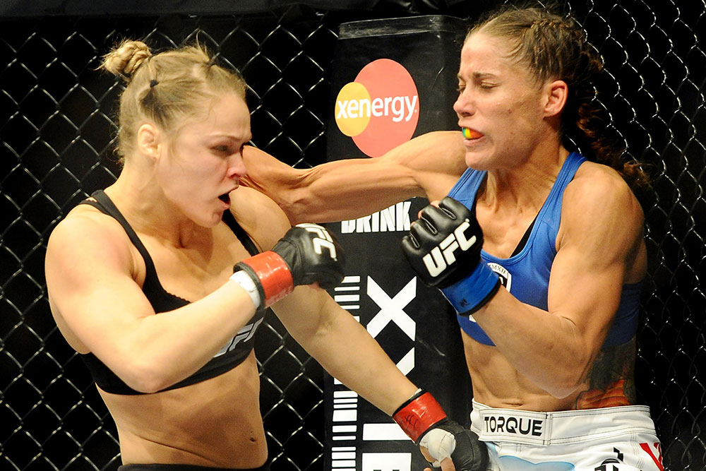 Ronda Rousey: More concerned with sports bra than Liz Carmouche standing  submission attempt at UFC 157 