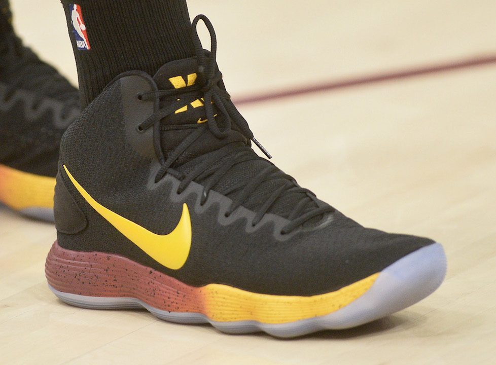 NBA Sneakers of the Night: Monday, March 19