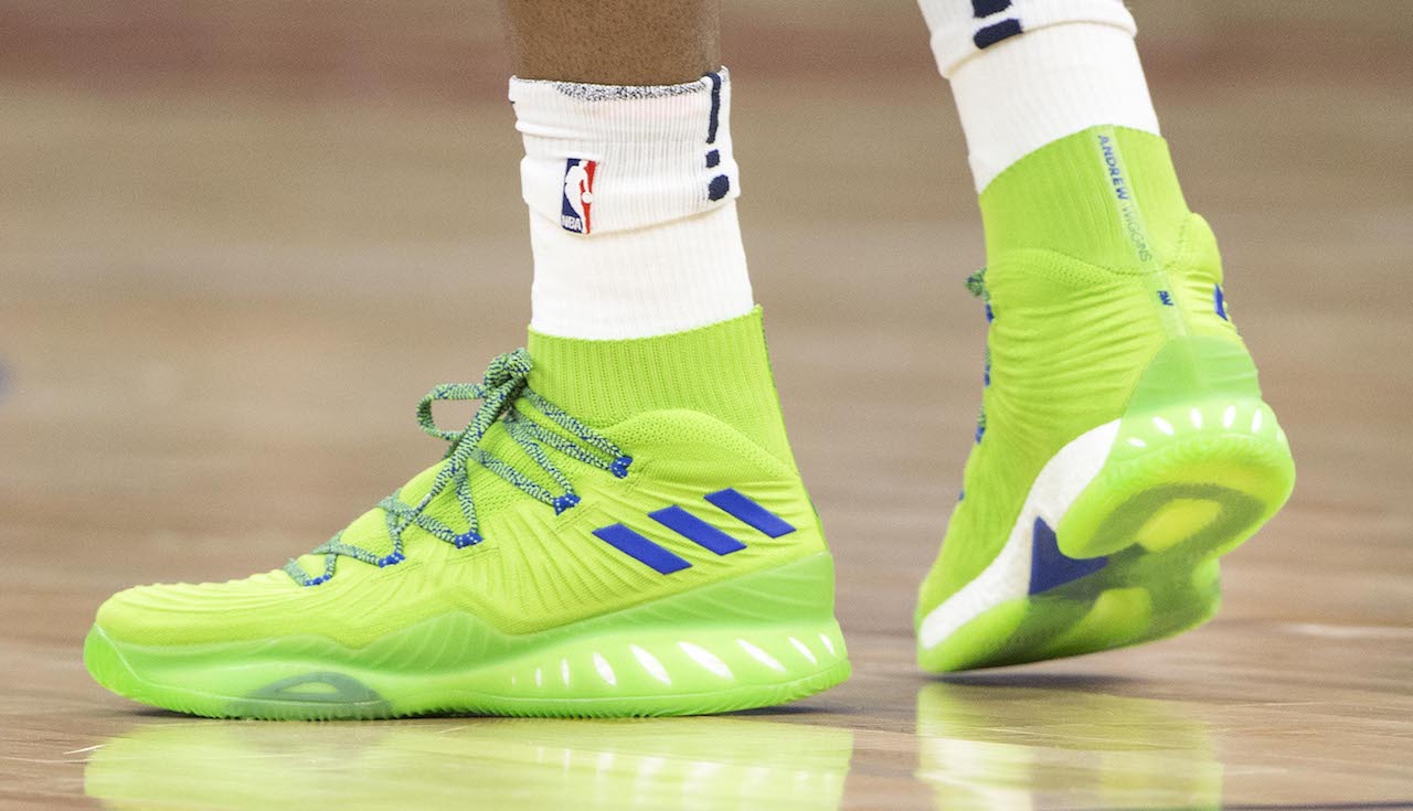 NBA sneakers of the night: Ben Simmons honors Zeke Upshaw and more