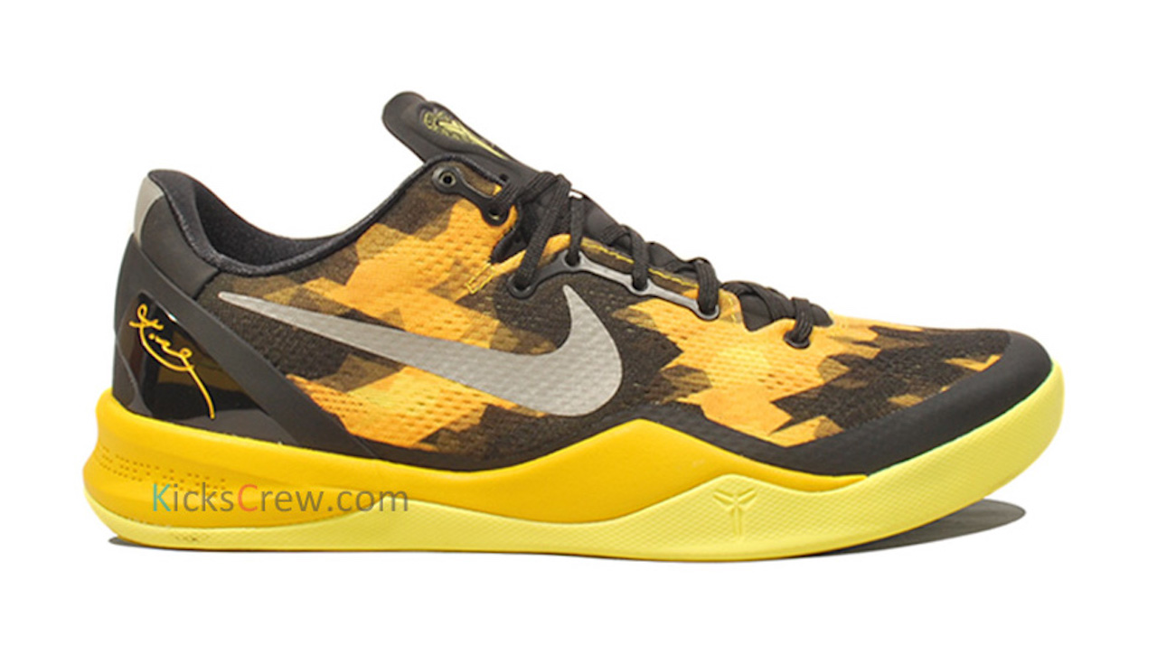 kobe bryant shoes black