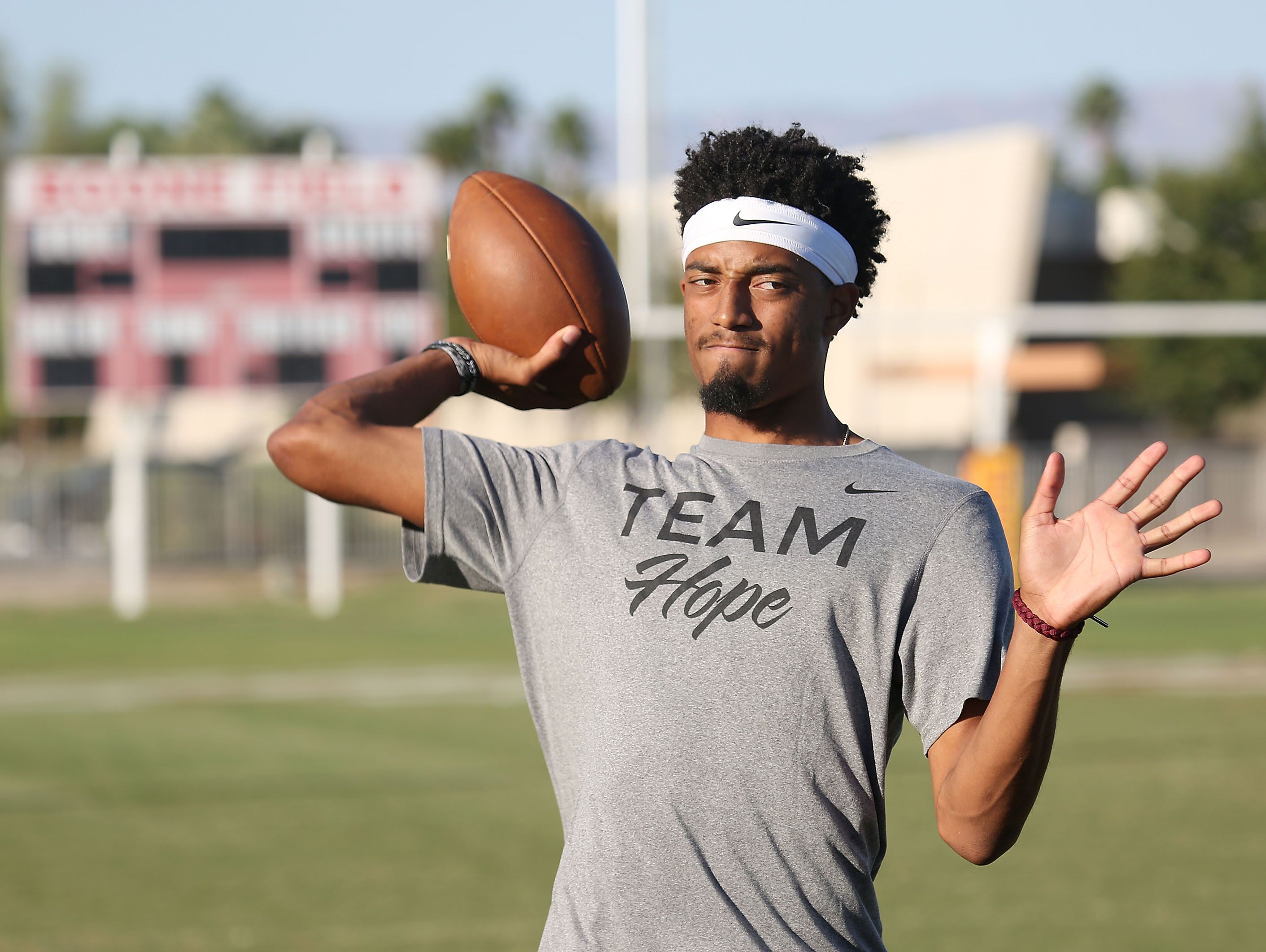 Coach: UK QB commit ‘the real deal’ | USA TODAY Sports