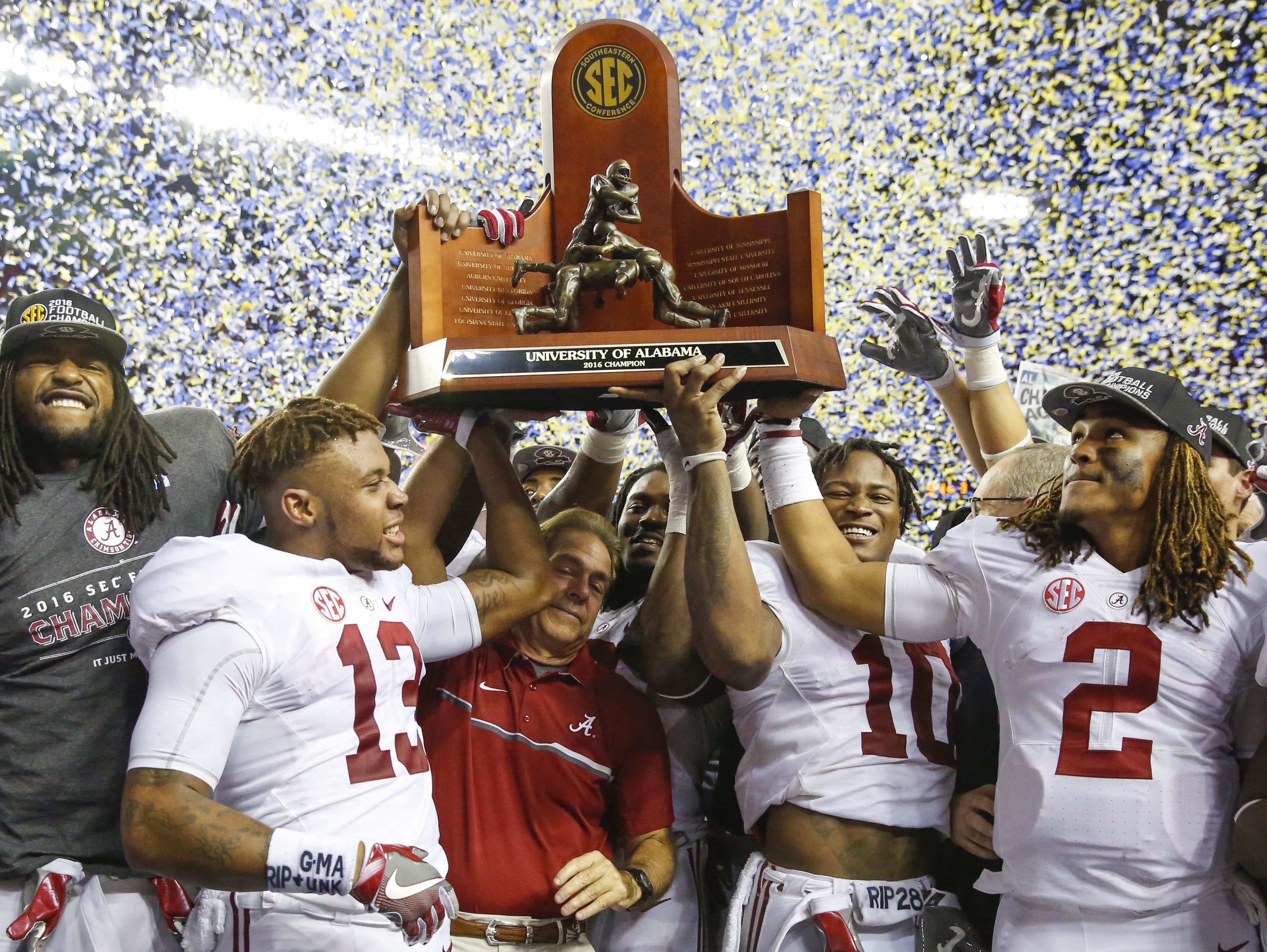 No. 1 Alabama rolls over Florida to run its record to 130 USA TODAY