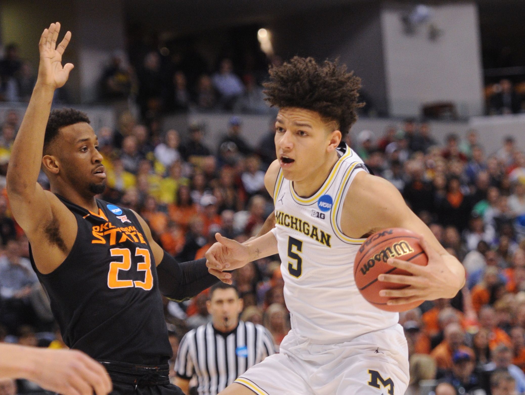 D.J. Wilson emerges as March Madness star for Michigan | USA TODAY Sports