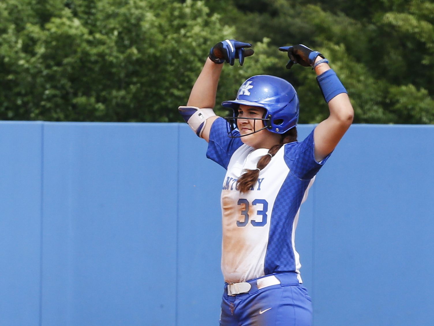 Kentucky softball rolls to 60 win over DePaul in NCAA Tournament