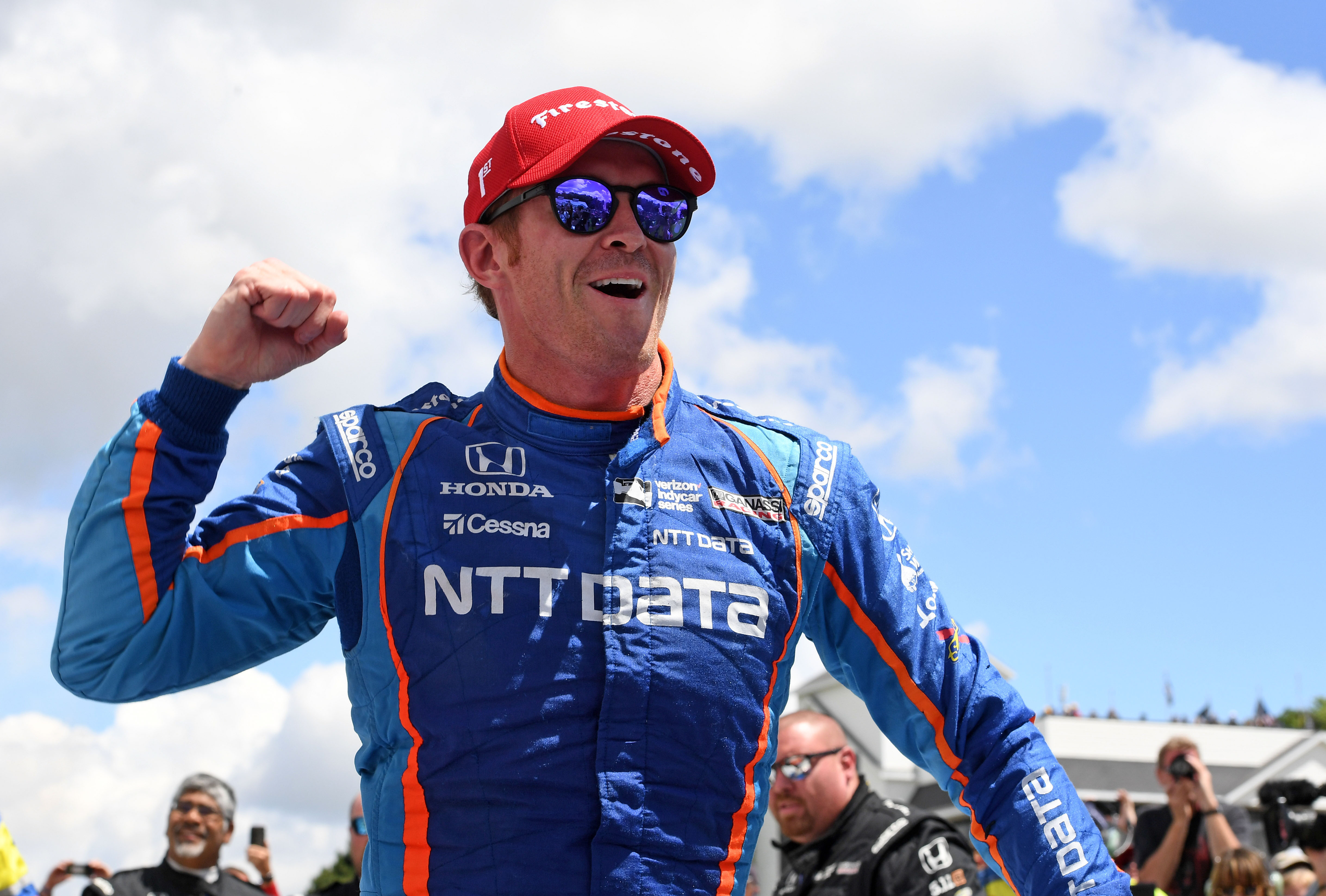 Scott Dixon finally nabs first win of season, first of career at Road