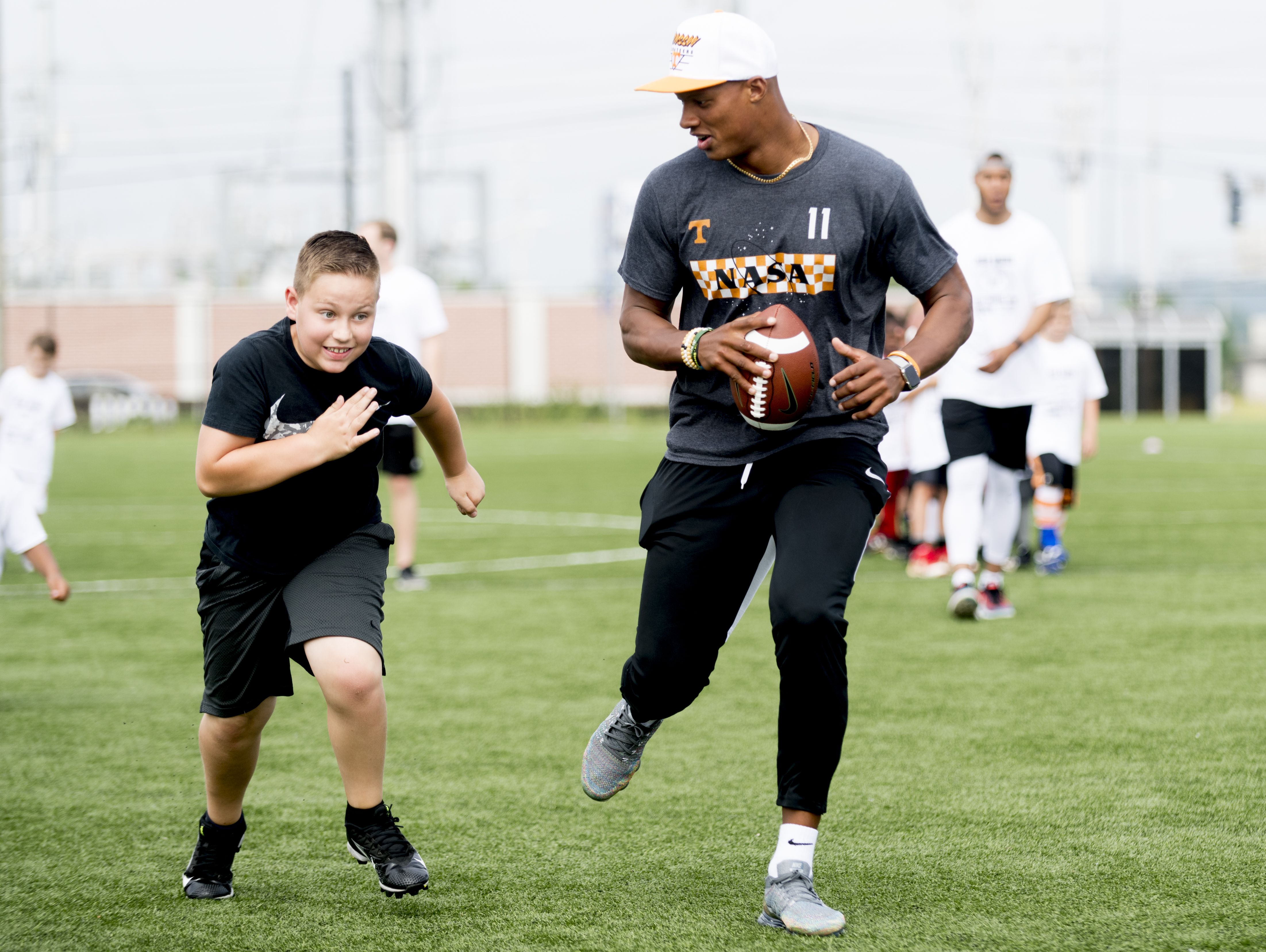 Why former Tennessee Vol Josh Dobbs loves coming back to Knoxville, serving the community | USA