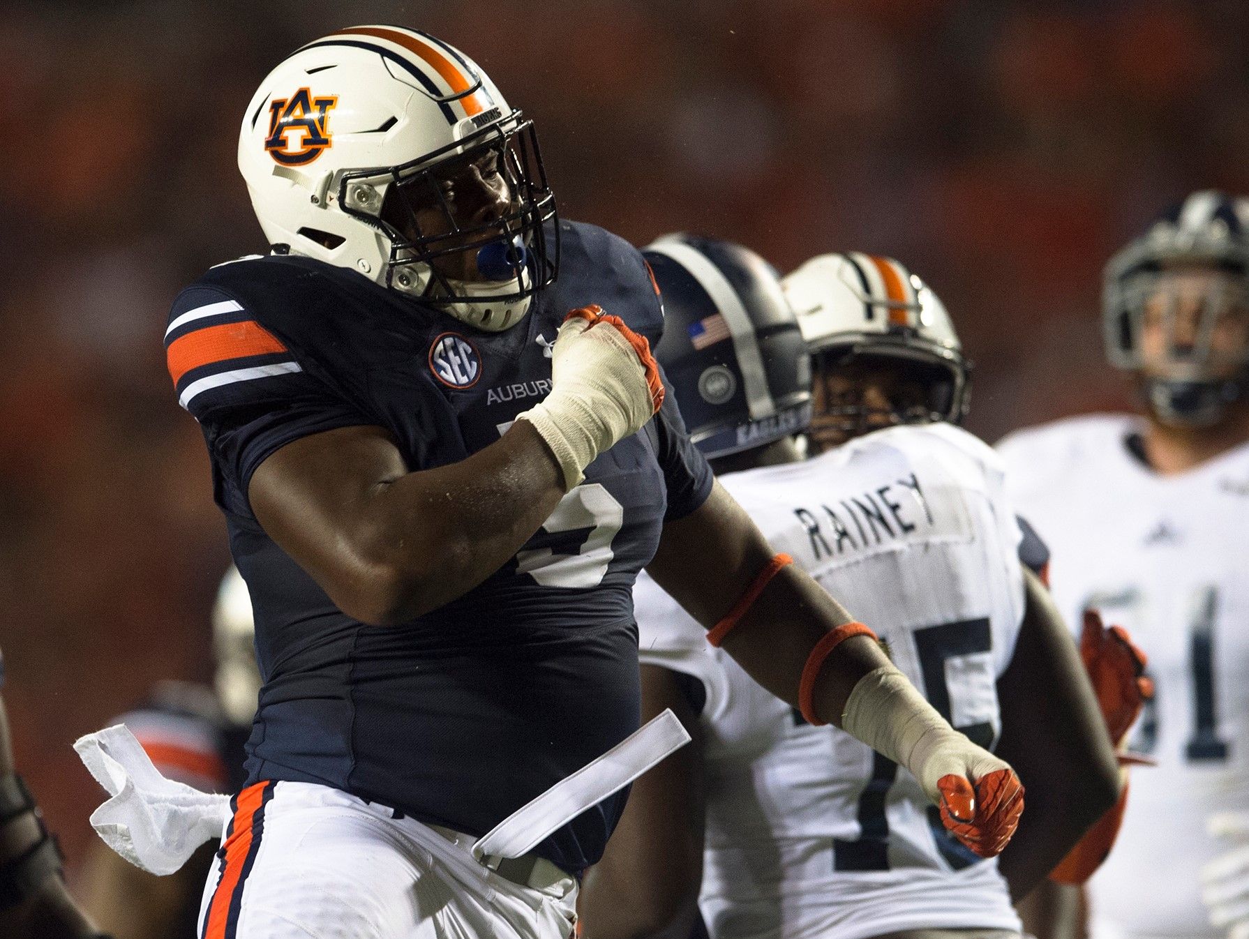 Auburn Defense Is Fine With Outside Silence | USA TODAY Sports