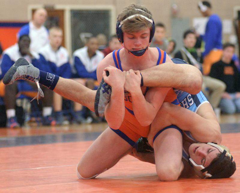 High school wrestling: History made | USA TODAY High School Sports