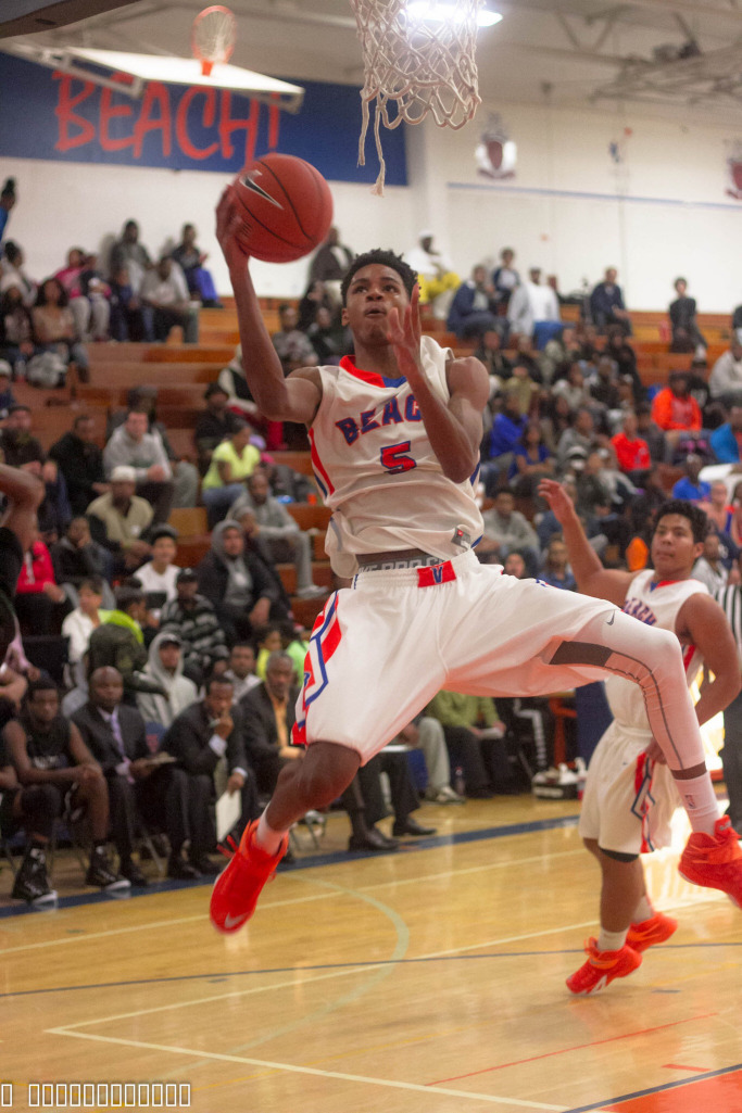 Rainier Beach's Dejounte Murray carried his team to a win in the Sea-King 3A tournament and a Super 25 ranking.