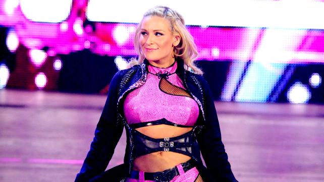 WWE star Natalya once tore her ACL in the ring. / WWE.com