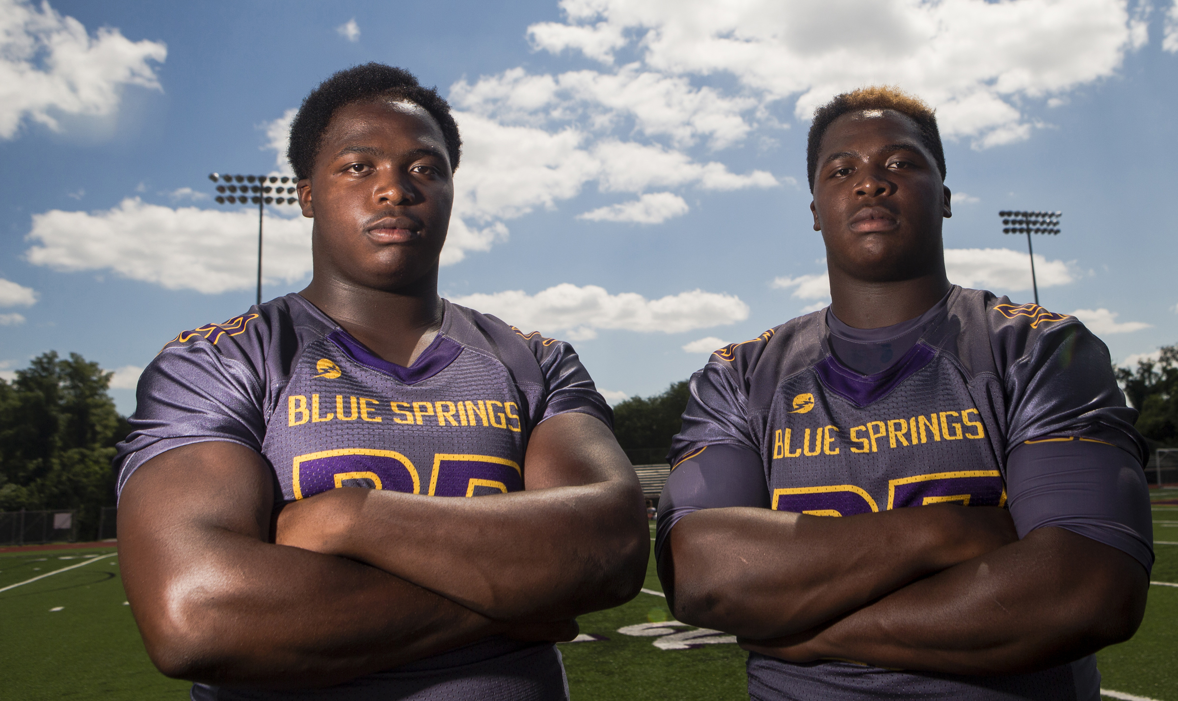 Blue Springs twin defensive tackles Khalil, left, and Carlos Davis. (Photo: Brian Davidson, The Examiner)