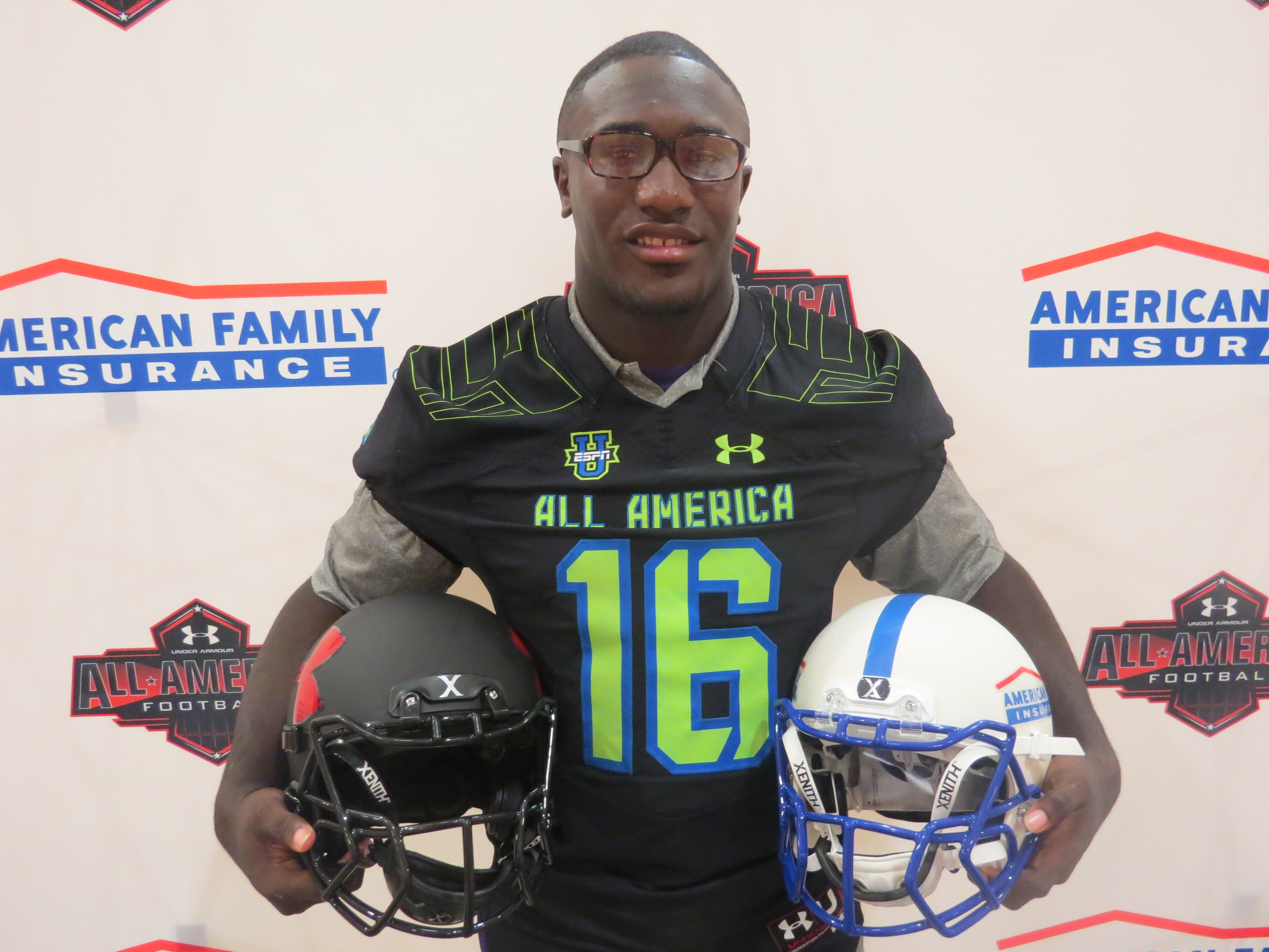 A 'family person,' Devin White happy to rep Northwest Louisiana in Under  Armour game