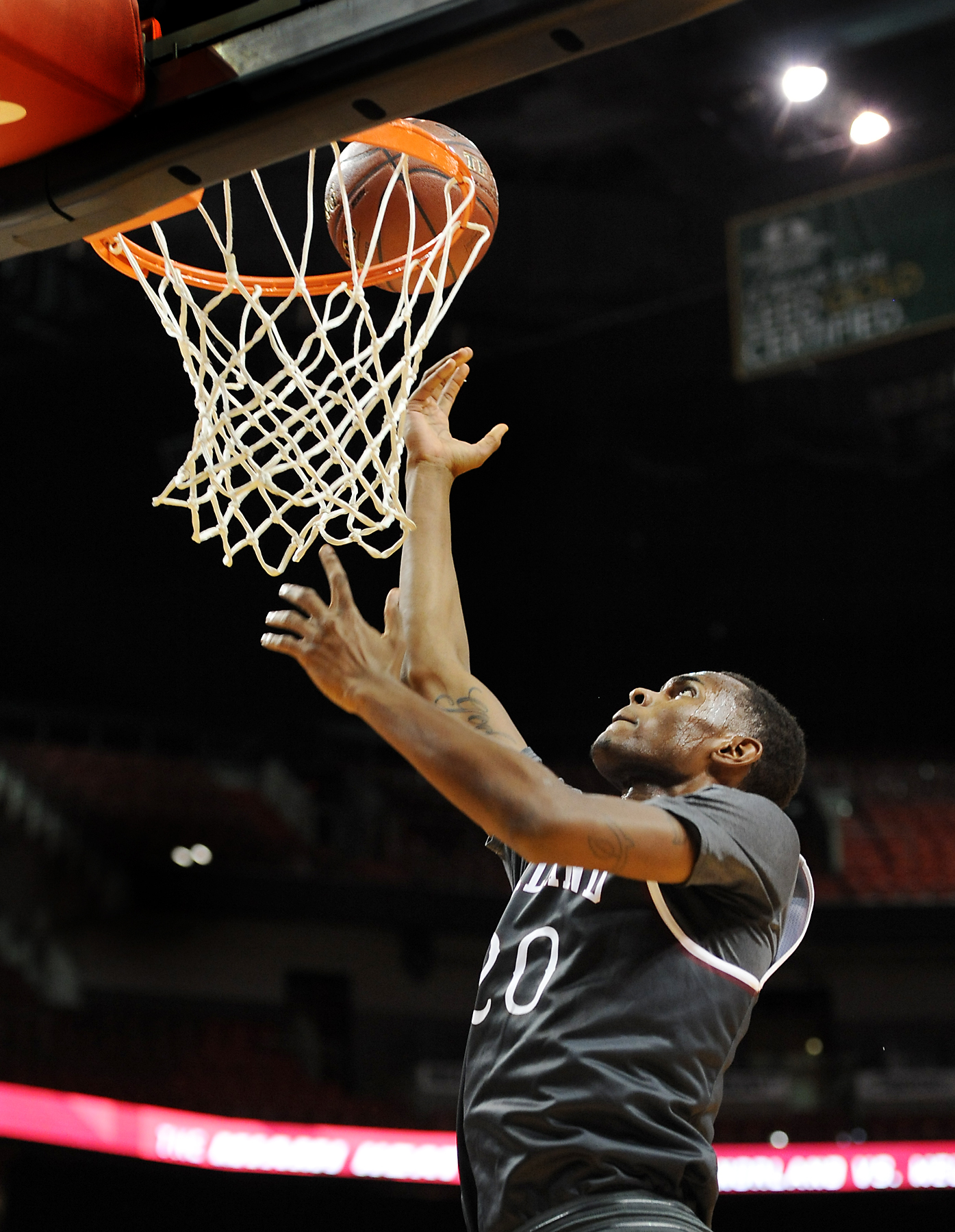 Dewan Huell has signed with Miami (Photo: Robert Duyos, USA TODAY Sports)