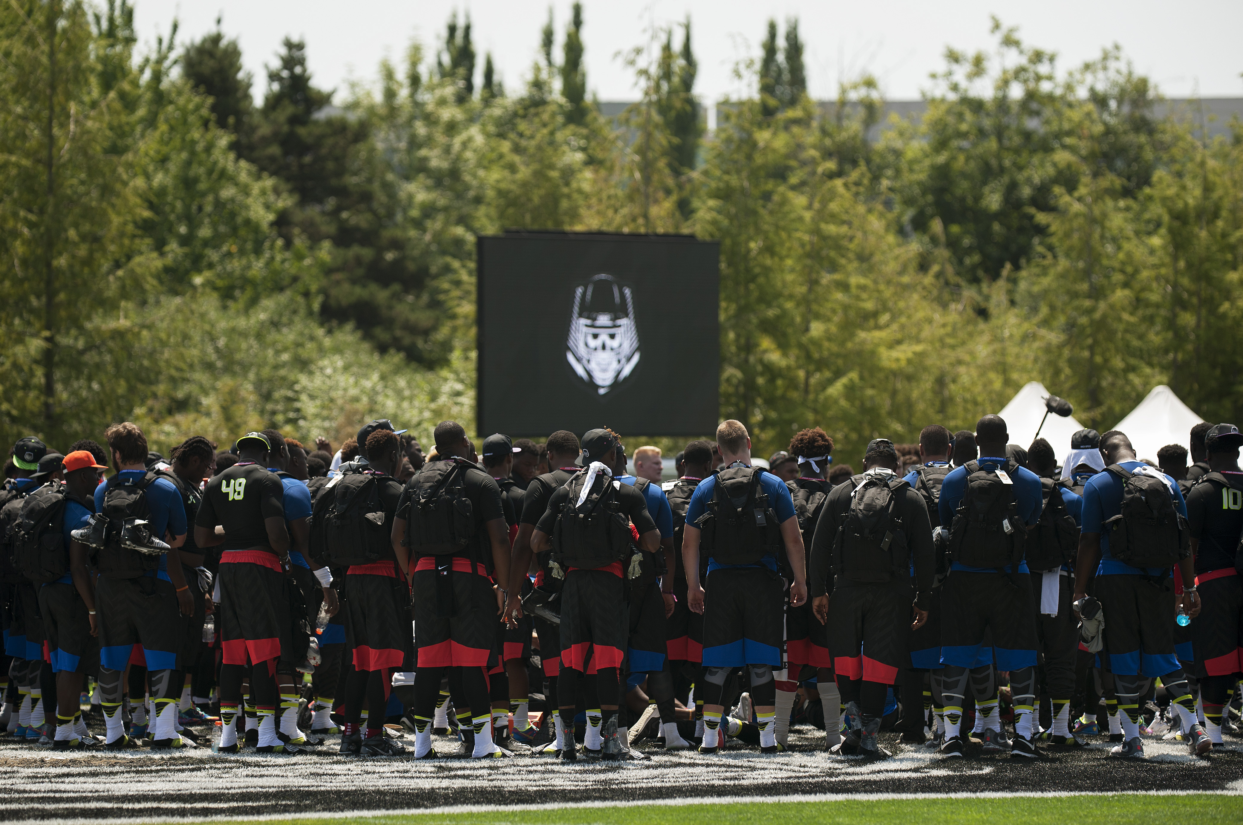 Players huddle up after a session of The Opening last summer in Oregon (Photo: by Godofredo Vasquez, USA TODAY Sports)