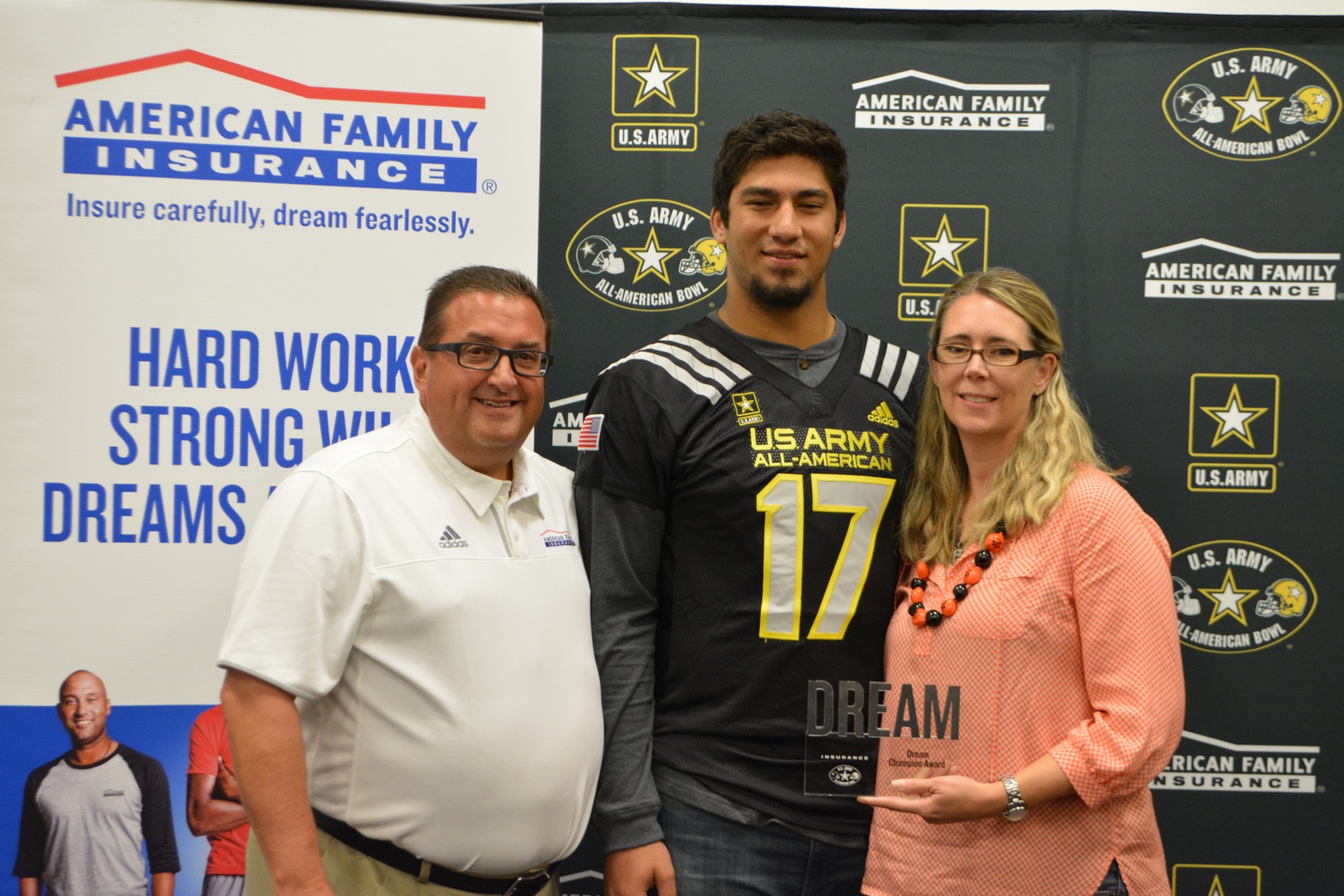 Iowa five-star recruit A.J. Epenesa gets Army All-American Bowl jersey