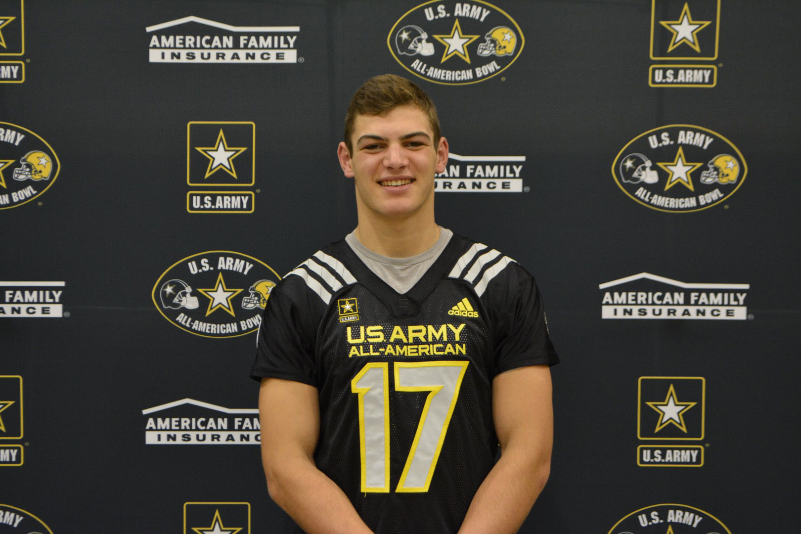 Cole Kmet relishes being first U.S. Army All-American from his