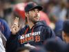 Detroit Tigers starting pitcher Justin Verlander acknowledges the crowd against the Atlanta Braves on Sept. 30, 2016, at Turner Field.
