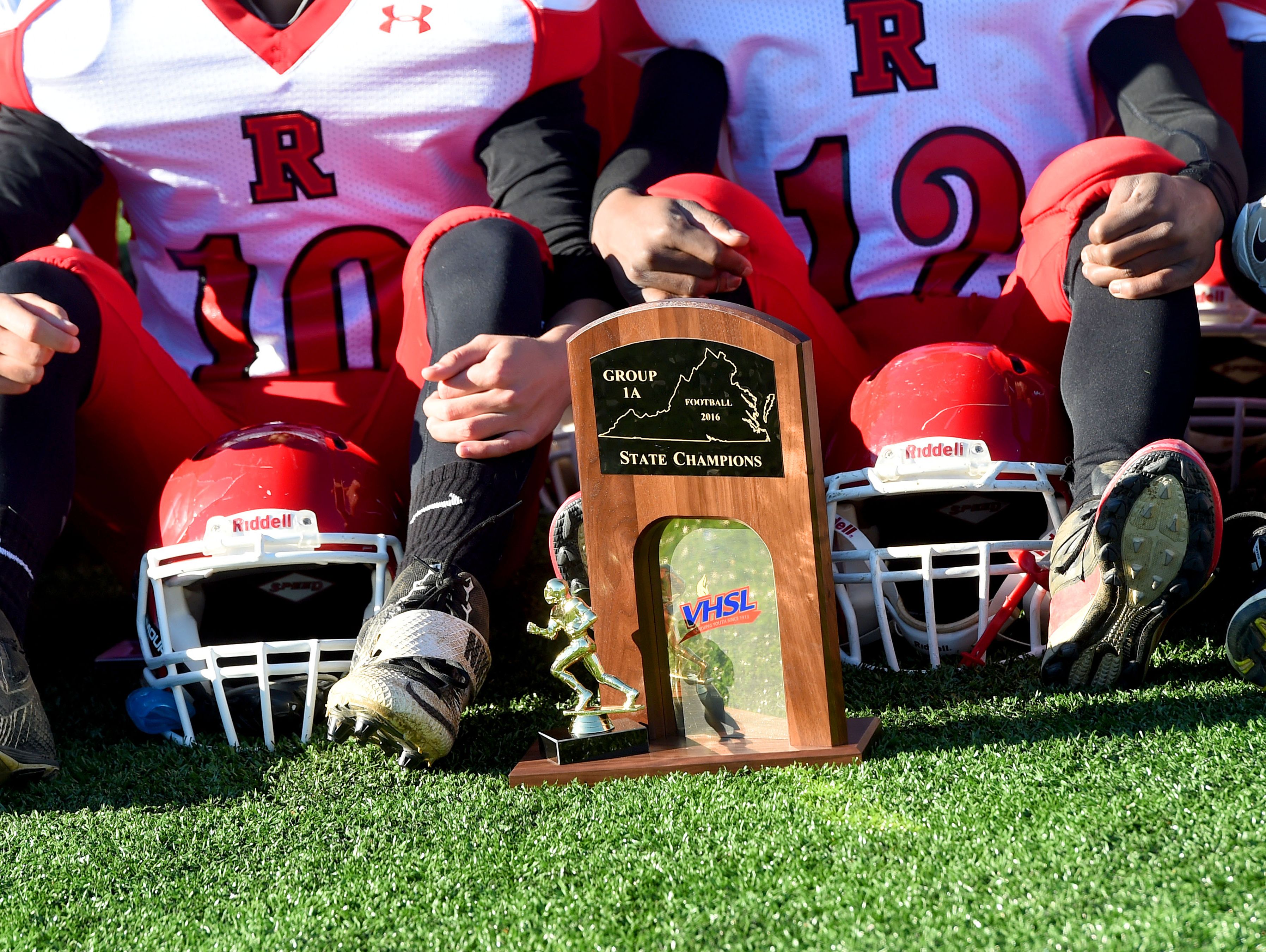 Riverheads sweeps top awards for 1A allstate football USA TODAY High