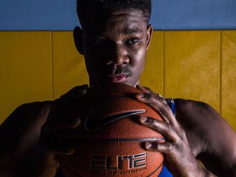 Hillcrest Prep senior DeAndre Ayton, the nation's No. 1 basketball prospect, will be part of the Hoophall West in December at Chaparral.