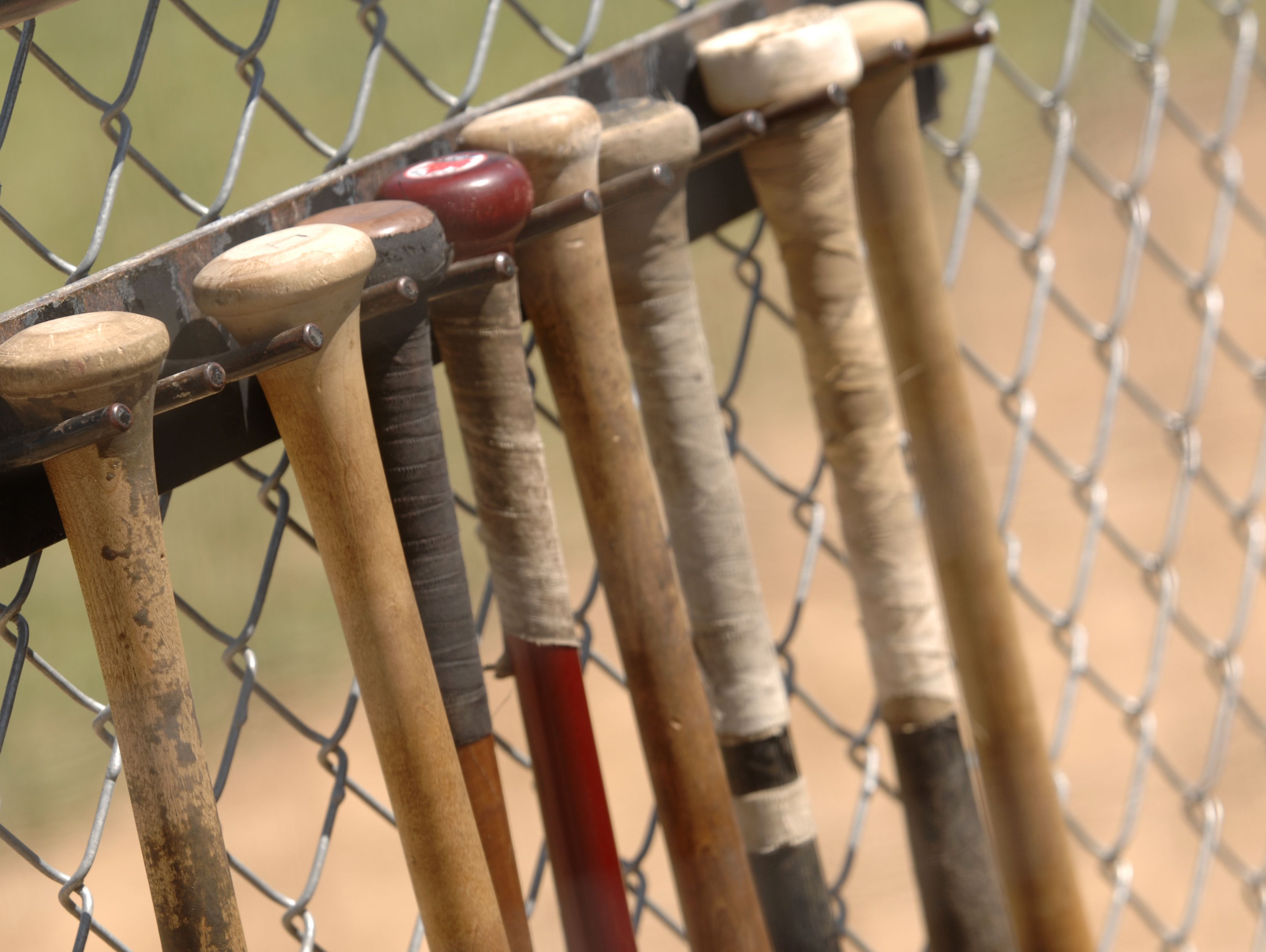 South Dakota outlawed aluminum bats in amateur baseball in Class A in 2005. Class B followed suit in 2012.