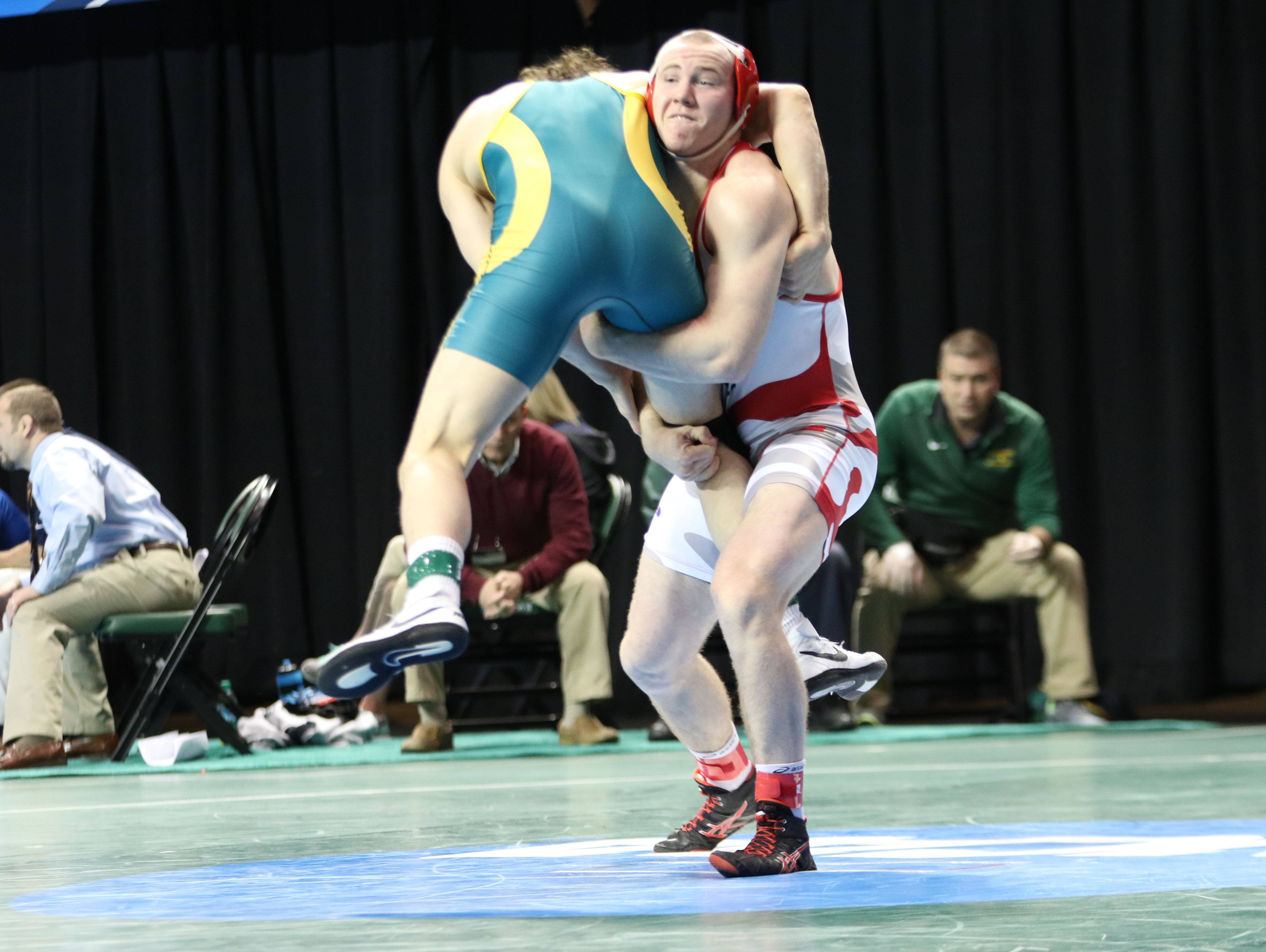 Riley Lefever of Wabash at the US Cellular Arena in Cedar Rapids Iowa at the 2016 NCAA Division III National Championship on March 11, 2016.